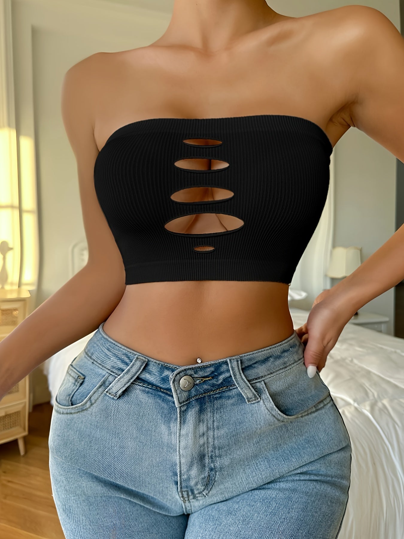 Women’s Strapless Underwire Bandeau Bra with Push-Up Support