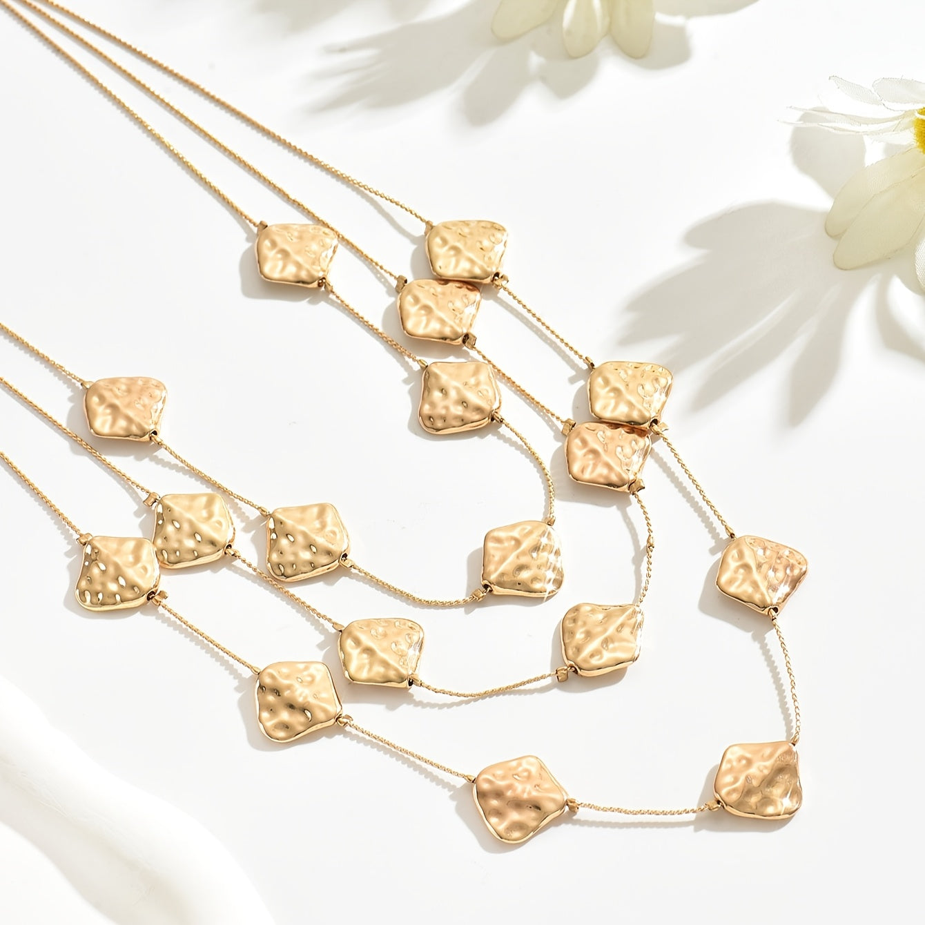 Hammered Square Pendant Choker Necklace Zinc Alloy Elegant Jewelry for Daily or Formal Wear