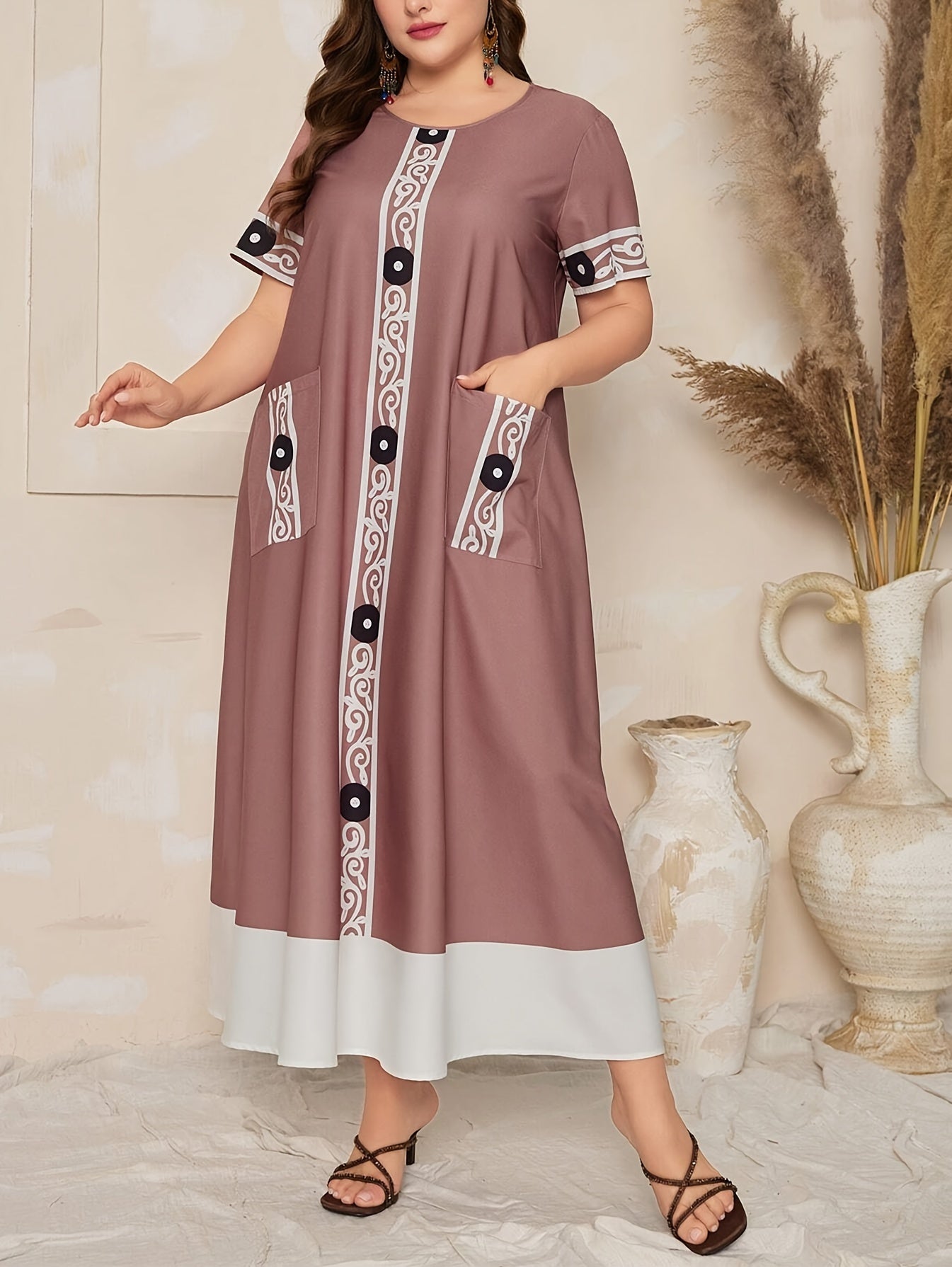 Rang-blokli bosma bo'lakli ko'ylak, ikki cho'ntak bilan, 100% polyester, mos keladigan, cho'zilmaydigan to'qilgan mato, barcha mavsumlar uchun ideal - Nafis kattalar o'lchamidagi moda.