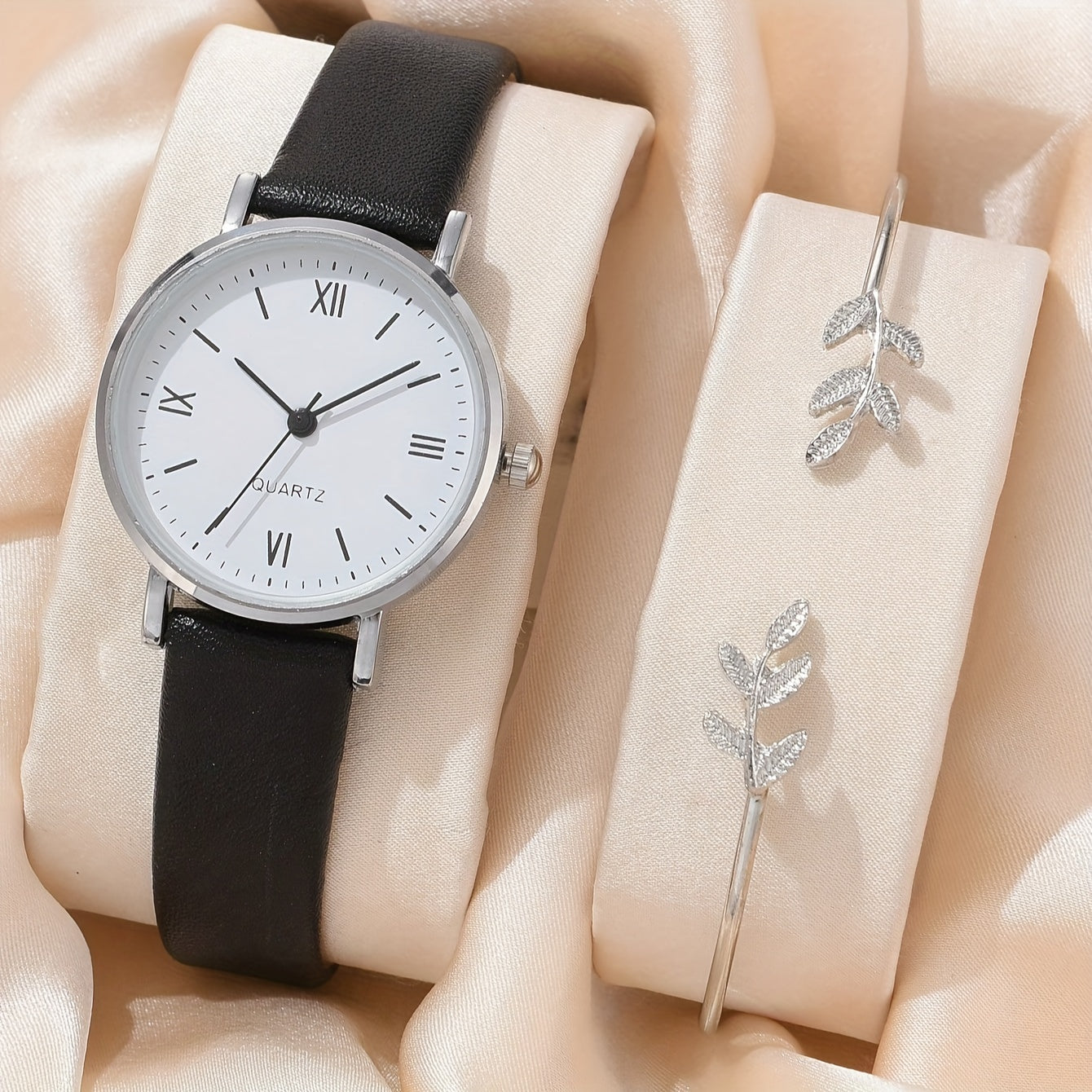 Ayollar uchun kvarts soat va yaproq bangle to'plami, charm strap va aniq displey bilan