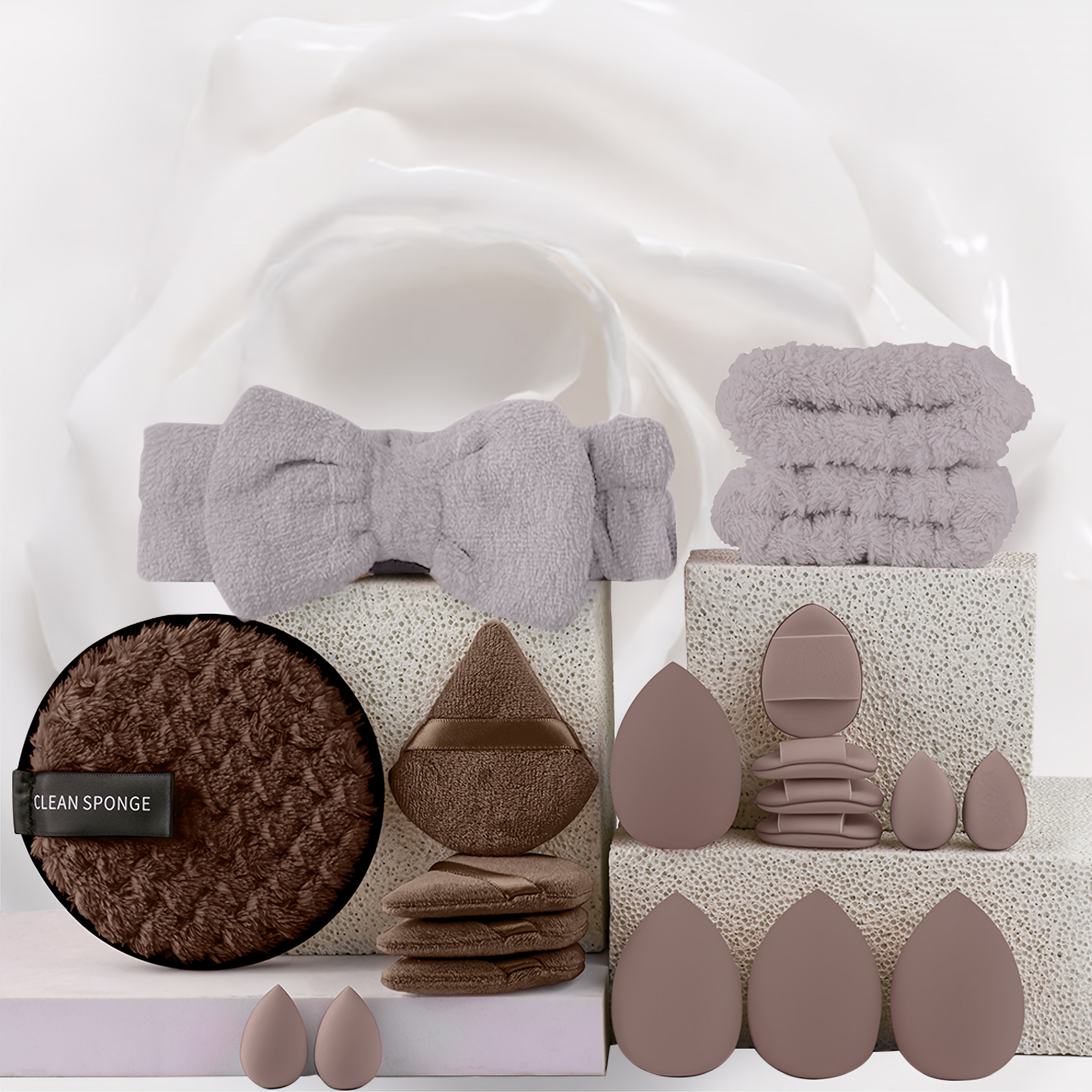 13-Piece Makeup Brush Set Nylon Synthetic Fiber Easy to Use Professional Travel-Friendly