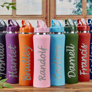 Maxsus zanglamas po'latdan yasalgan suv shishasi sport zalida, velosipedda va ochiq havoda faoliyatlar uchun ideal. Erkaklar, ayollar, ota-onalar uchun mukammal sovg'a. Rojdestvo yoki tug'ilgan kunlar uchun ajoyib.