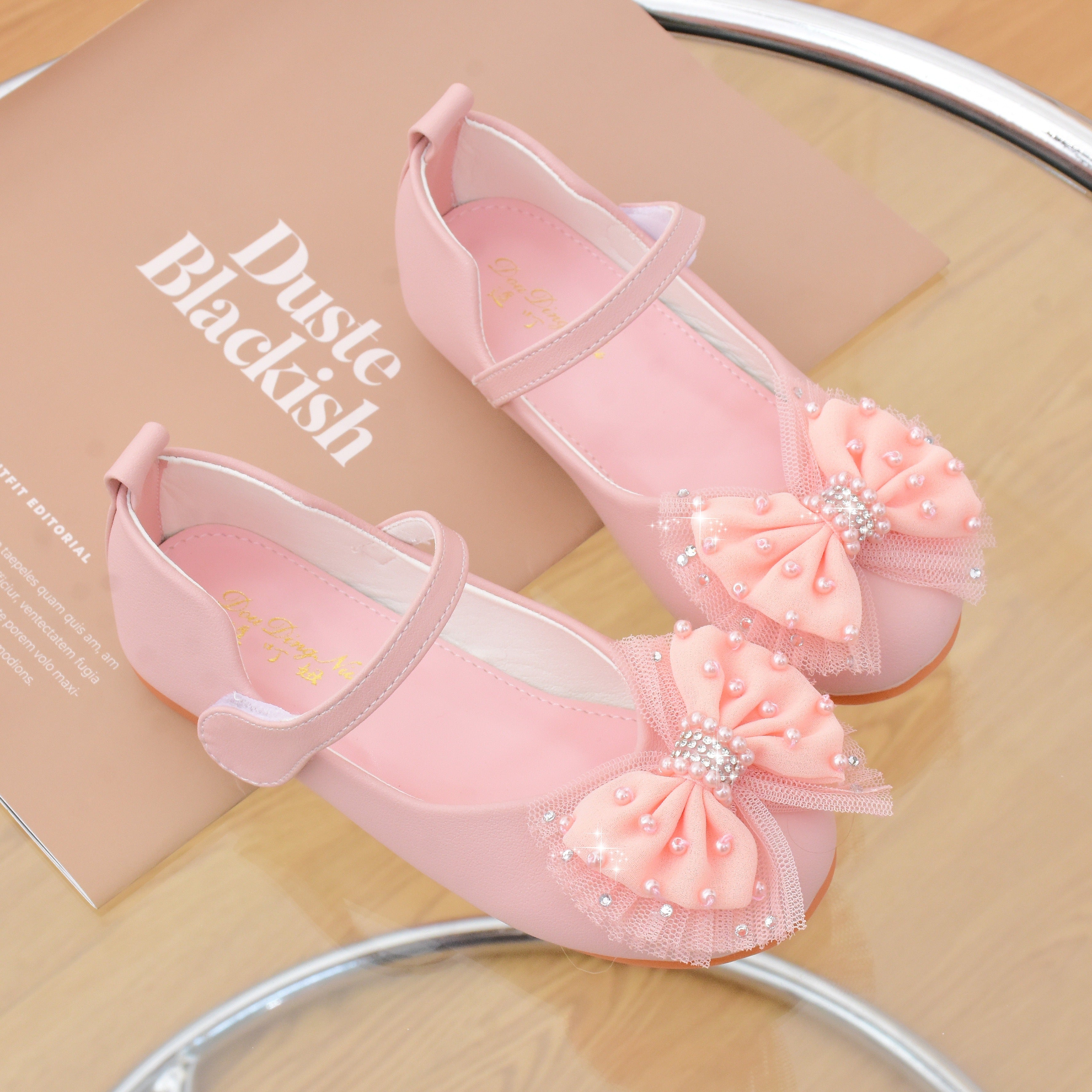 Zapatillas de ballet rosas para niñas con lazo de perlas, suela antideslizante, suave y transpirable para primavera y otoño