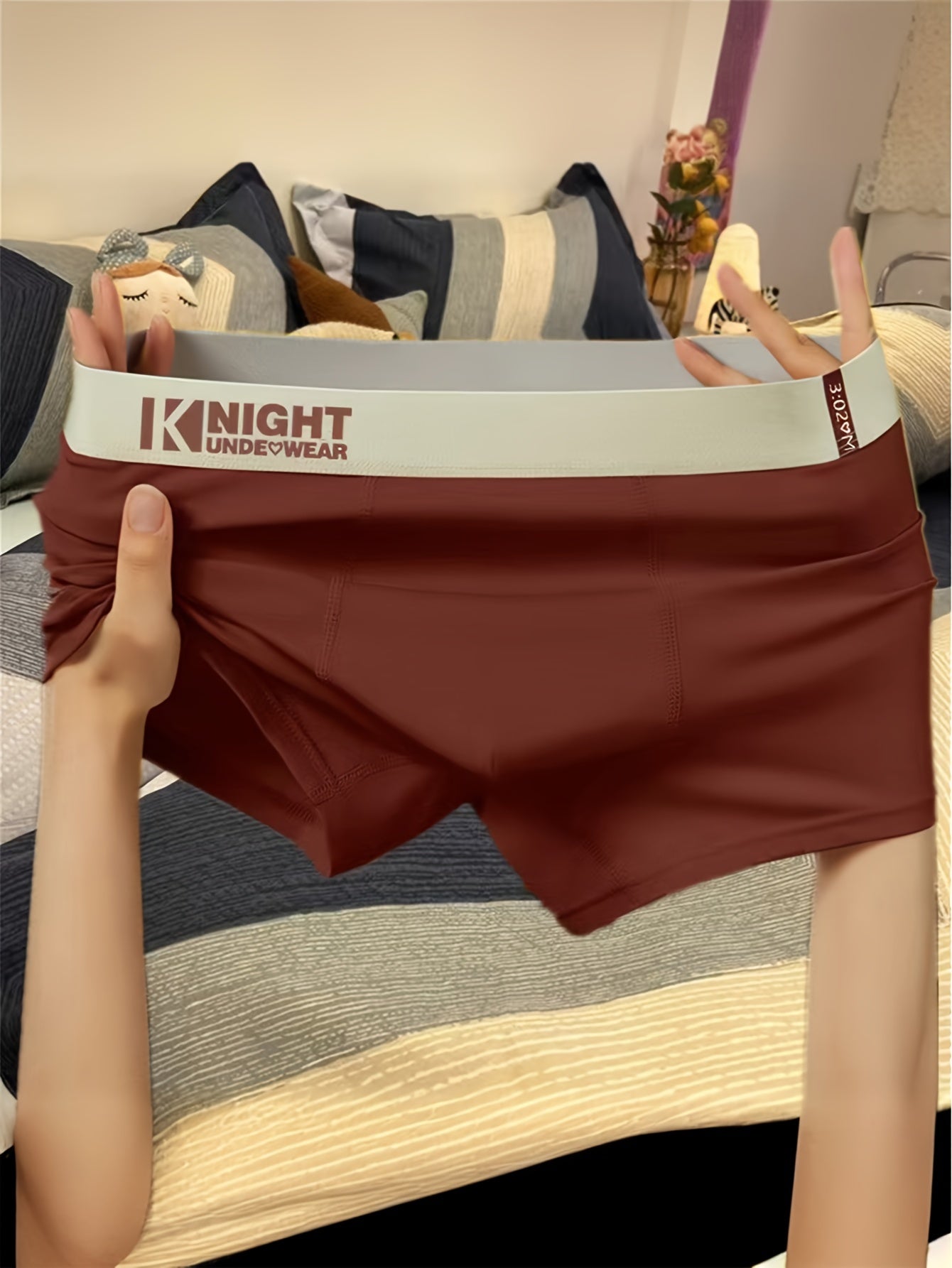 3 ta paxta qizil shortiklar erkaklar uchun - nafas oladigan, teri so'radigan, antiseptik, o'rtacha balandlikdagi ichki kiyim