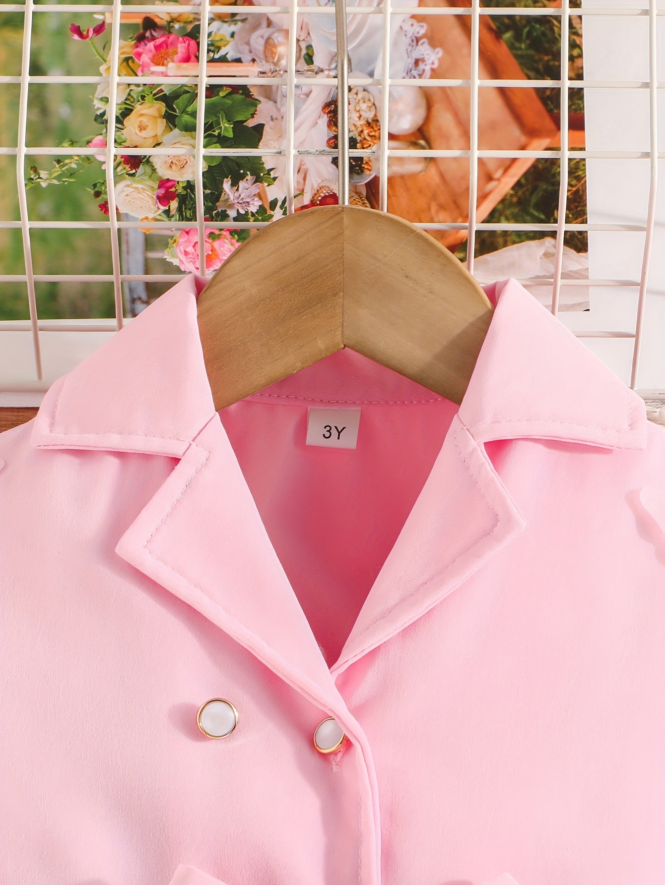 Девочкиный розовый пиджак-блейзер и штаны с бабочками и рюшей для всех сезонов