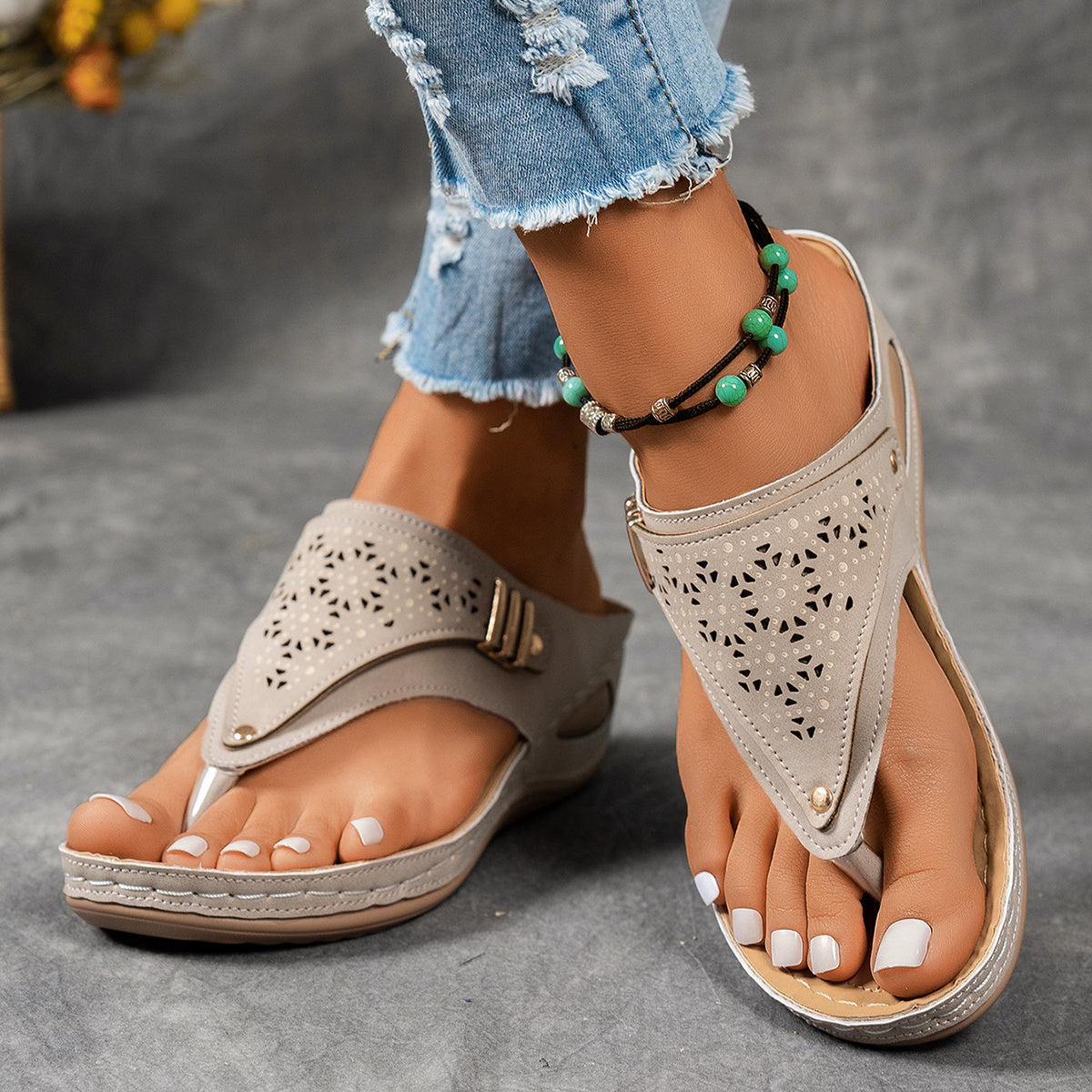 Women's Platform Wedge Sandals Slip-On Thong Cut-Out Beach Casual
