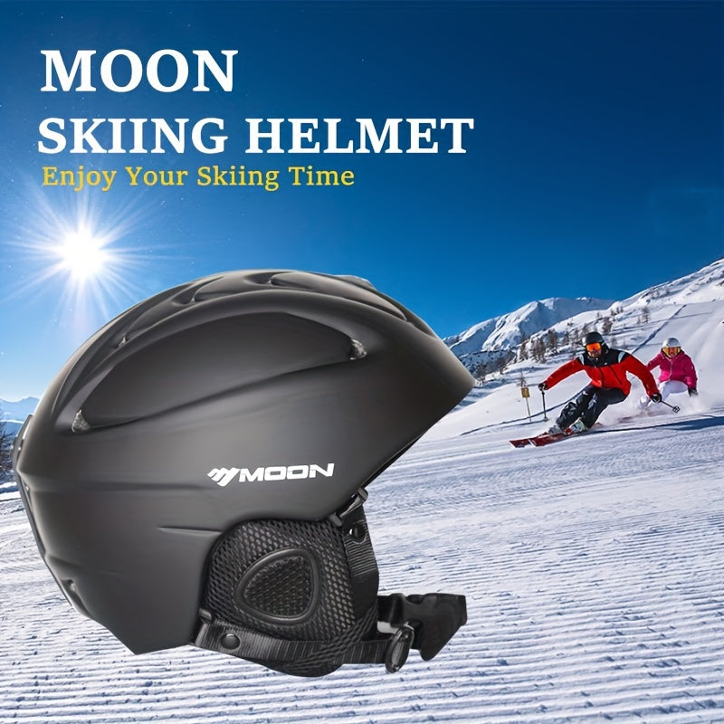Universal MOON ski helmet, integrally-molded PC material, nafas oladigan ventilar, bosh o'lchamini sozlash mumkin, tish padlari, ko'zoynaklarni qulflash, va olib tashlanadigan quloq padlari bilan, qor sportida kattalar xavfsizligi uchun.