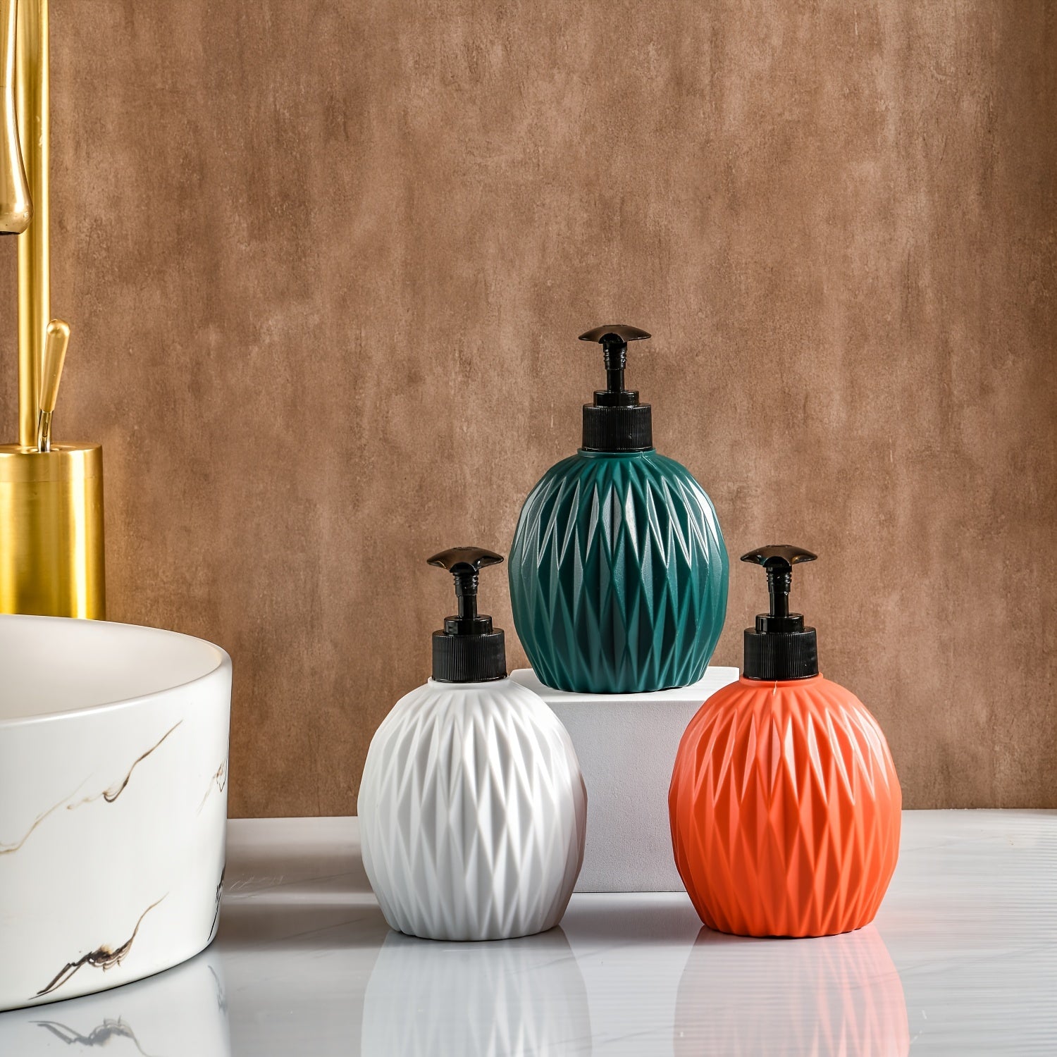 Plastic Bottle for Shampoo, Shower Gel, Hand Sanitizer, 250ml