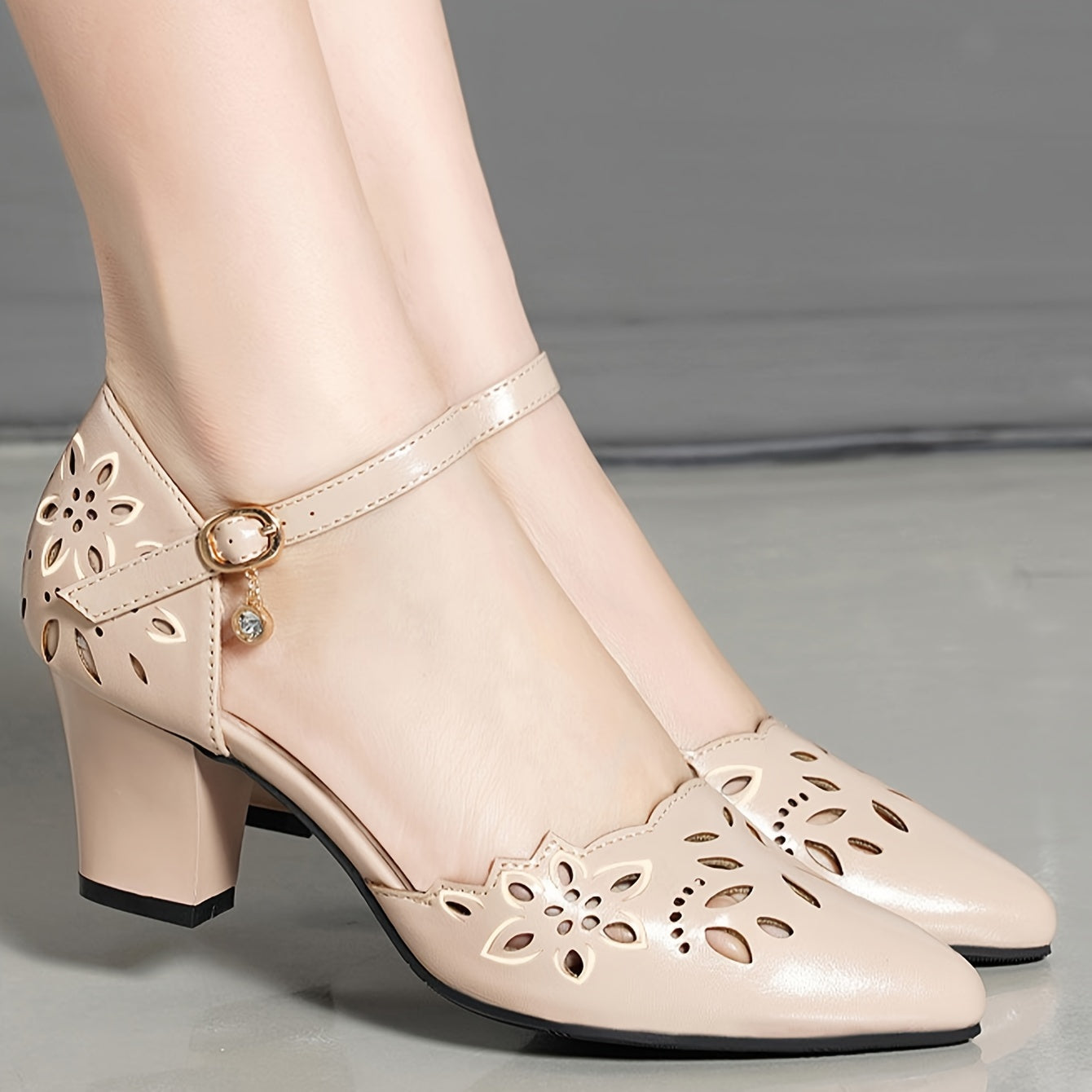 Women's Summer Faux Leather High Heel Sandals Pointed Toe Chunky Heel Beige Elegant Event Wear