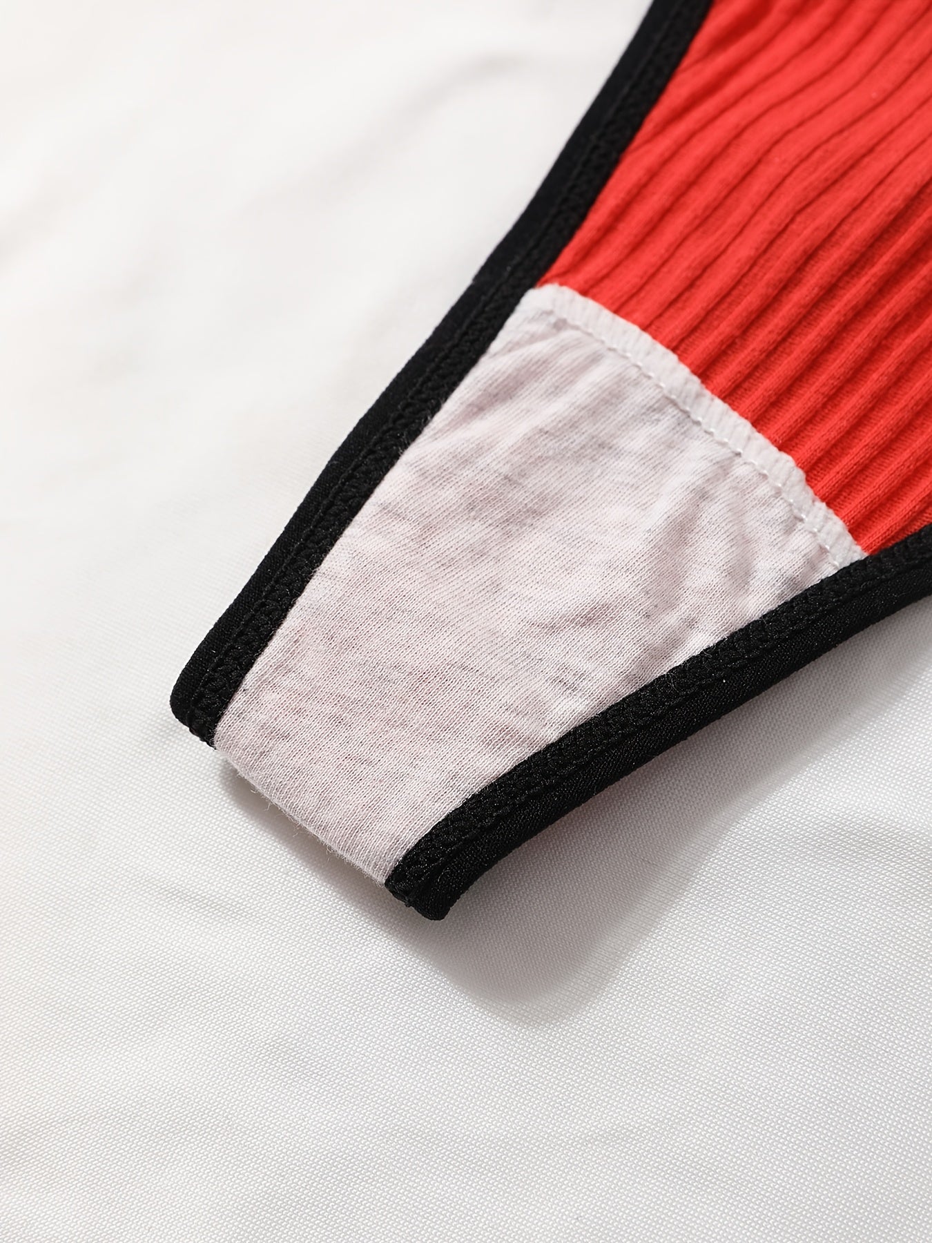 Женский комплект нижнего белья