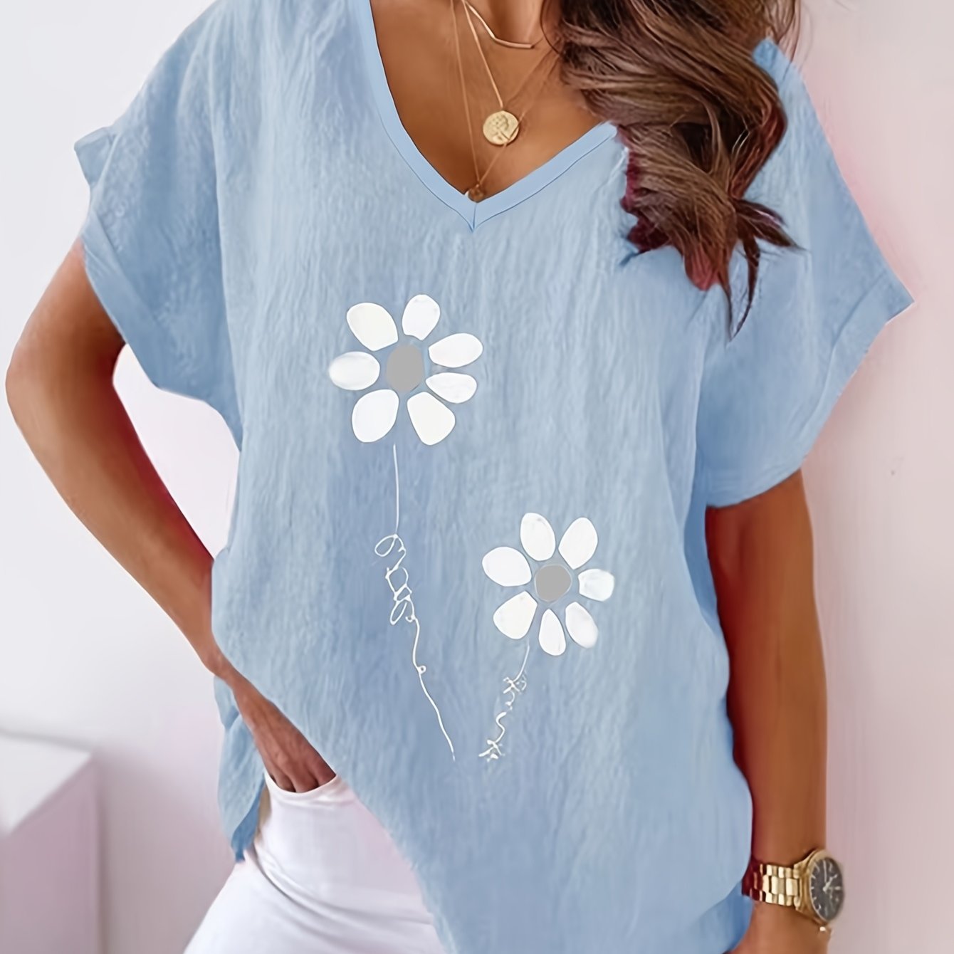 Camiseta de manga corta con escote en V y estampado para mujer talla grande