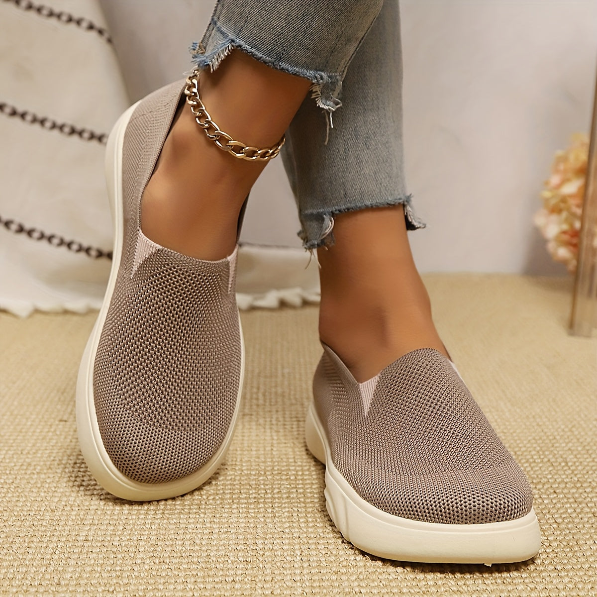 Women's Breathable Knitted Sports Shoes Casual Comfortable Sneakers