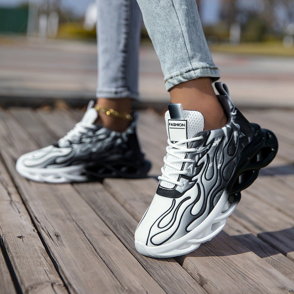 Women's Breathable Mesh Running Sneakers Black White Low Top Casual Shoes