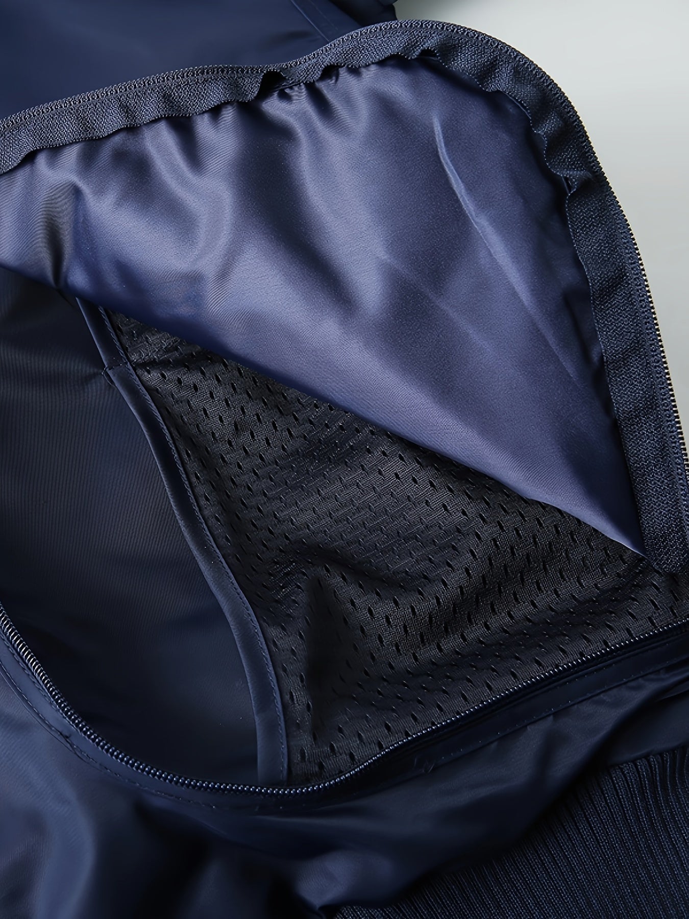 Мужская повседневная бомбер-куртка из полиамида с воротником-стойкой и застежкой-молнией