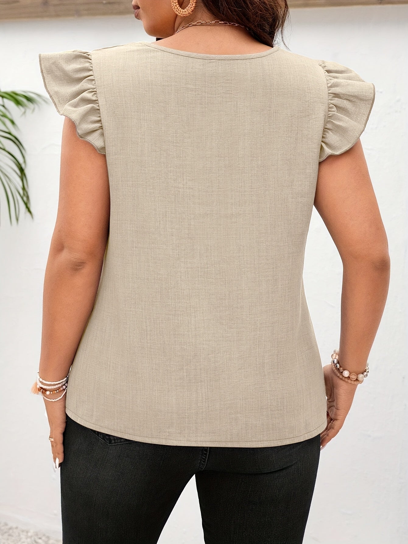 Блузка оверсайз с пуговицами и рукавами-«пузырьками» для полных, однотонная