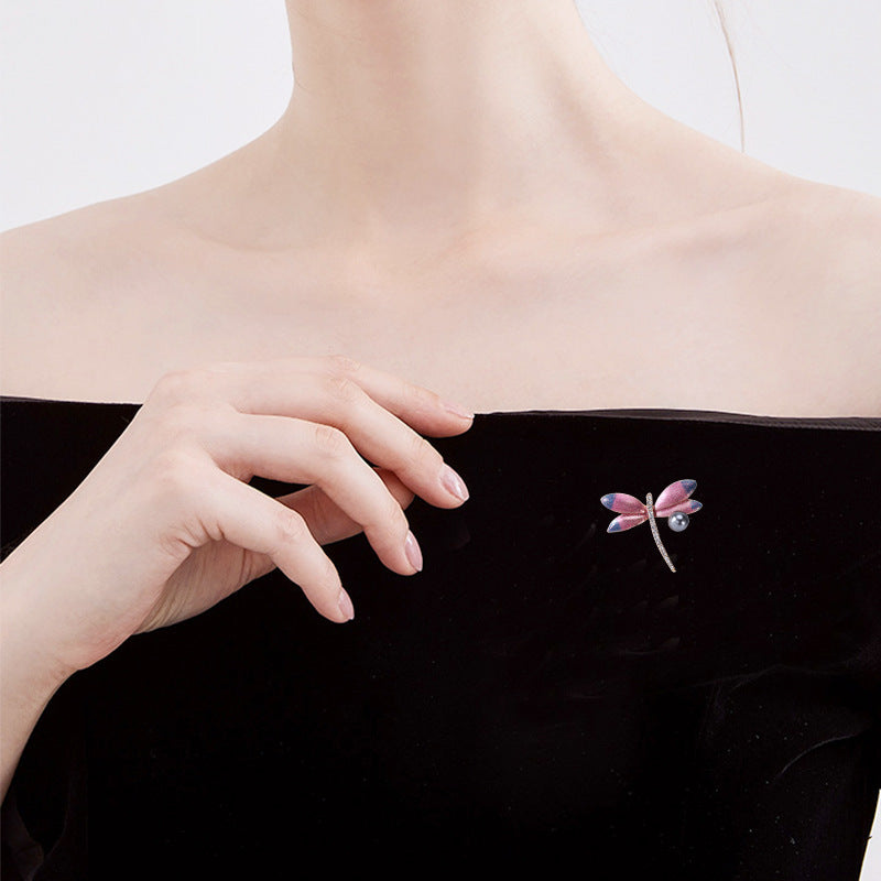Elegant Dragonfly Brooch Pin with Imitation Pearl Animal Shape Fashion Accessory