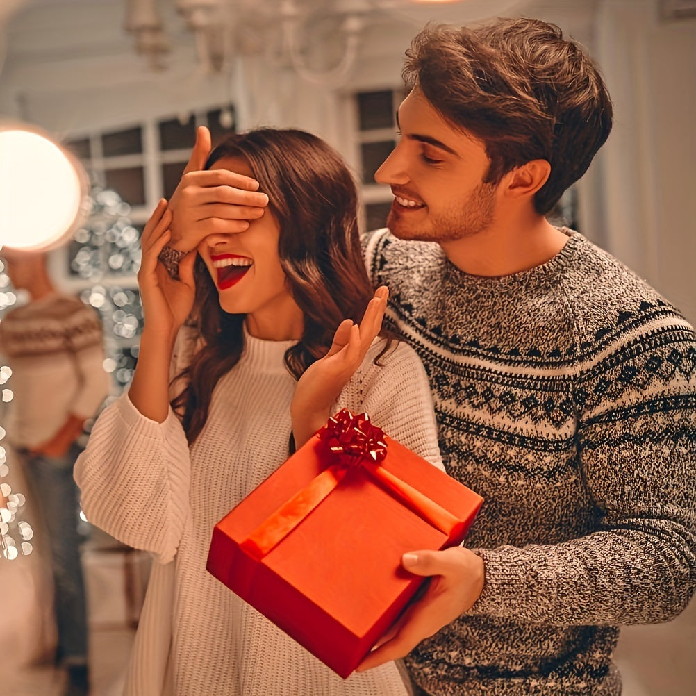 Oyna bilan qoplangan zanglamas po'lat qoshiq, uzun tutqichi bilan, qahva uchun mukammal. "Hubby" va "Wifey" yozuvi bilan o'yilgan, juftliklar, erlar yoki xotinlar uchun ajoyib sovg'a. To'y yilliklari, Sevishganlar kuni yoki sevgi sovg'asi sifatida ideal.