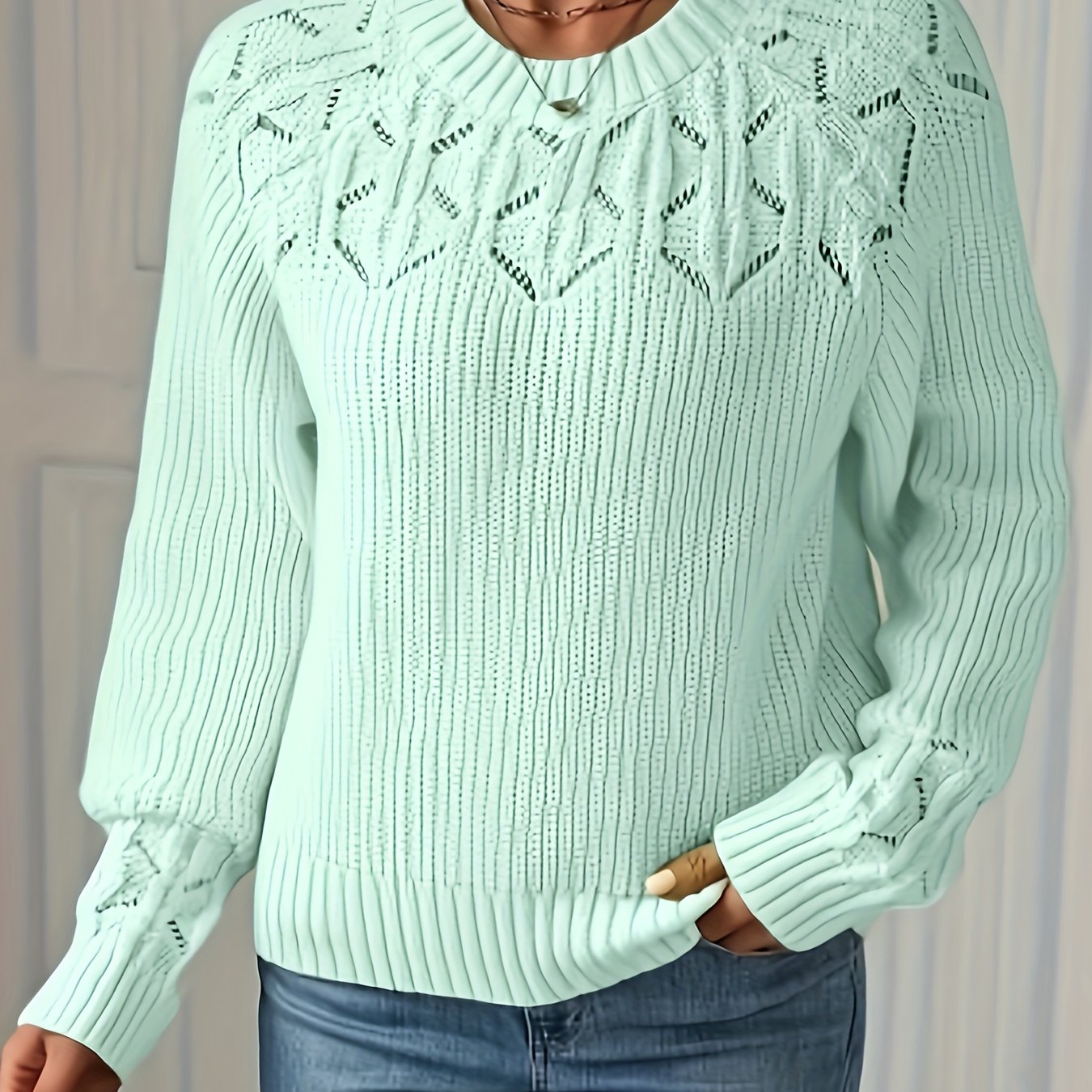 Ayollar uchun toqilgan uzun kofta, kuz qish, dumaloq bo'yin, qora