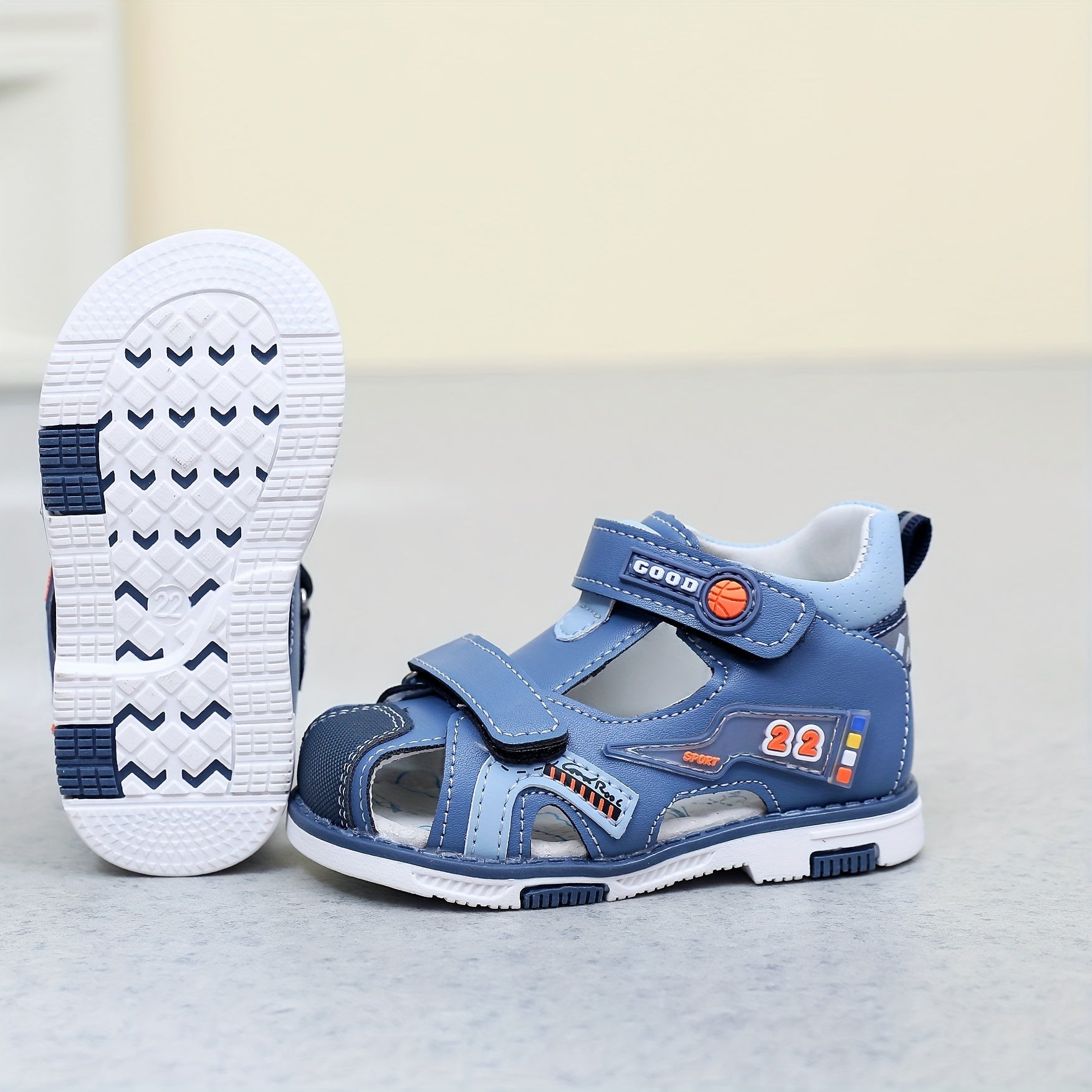 Boys White Sandals Breathable PU Upper TPR Sole Hook-and-Loop Closure Casual Spring Summer Fall