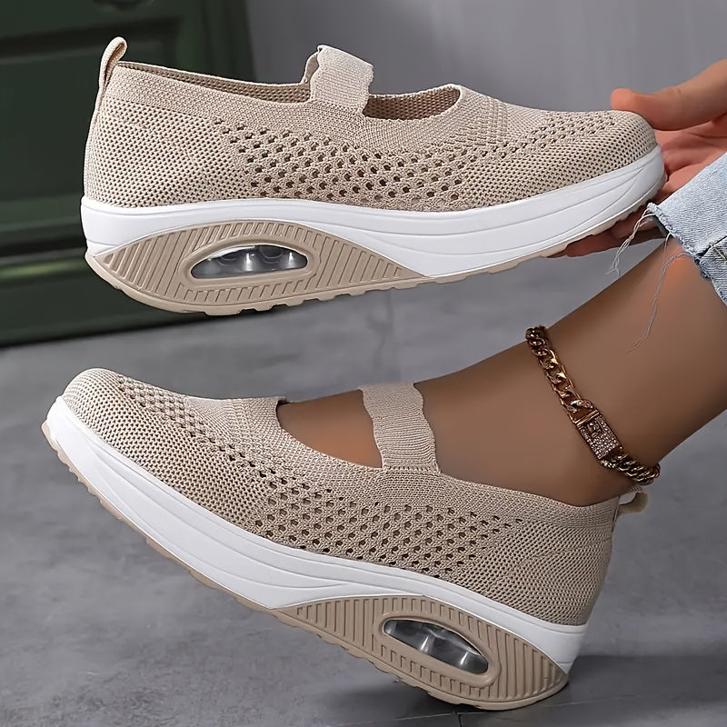 Ayollar uchun tarmoqli slip-on sport poyabzali, yozgi kundalik oq va qora oyoq kiyimlari