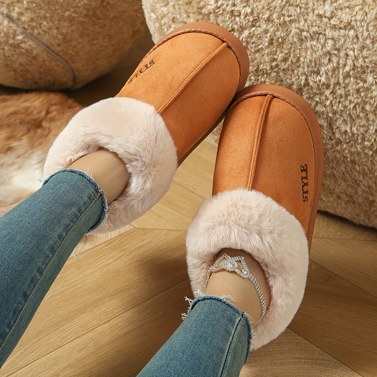 Women’s Faux Fur Lined Cozy Indoor Slippers Black Slip-On House Shoes