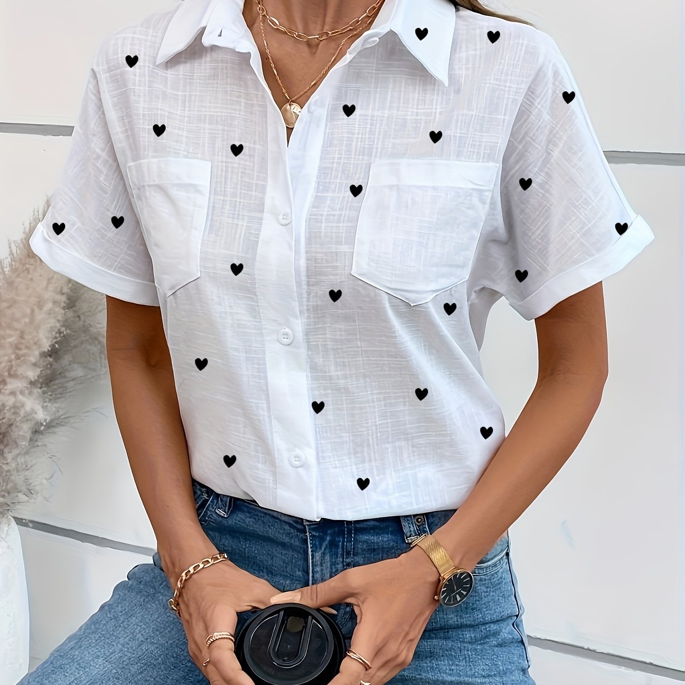 Blusa de algodón de manga corta para mujer con patrón de corazones, doble bolsillo, cuello con botones