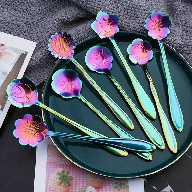 Set of 8 Flower-Shaped Stainless Steel Spoons with Gold and Silver Coating for Tea Coffee Desserts