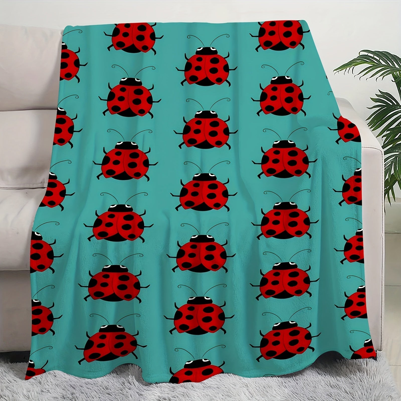 Ladybug Print Flannel Throw Blanket Soft Cozy for Couch Bed Travel