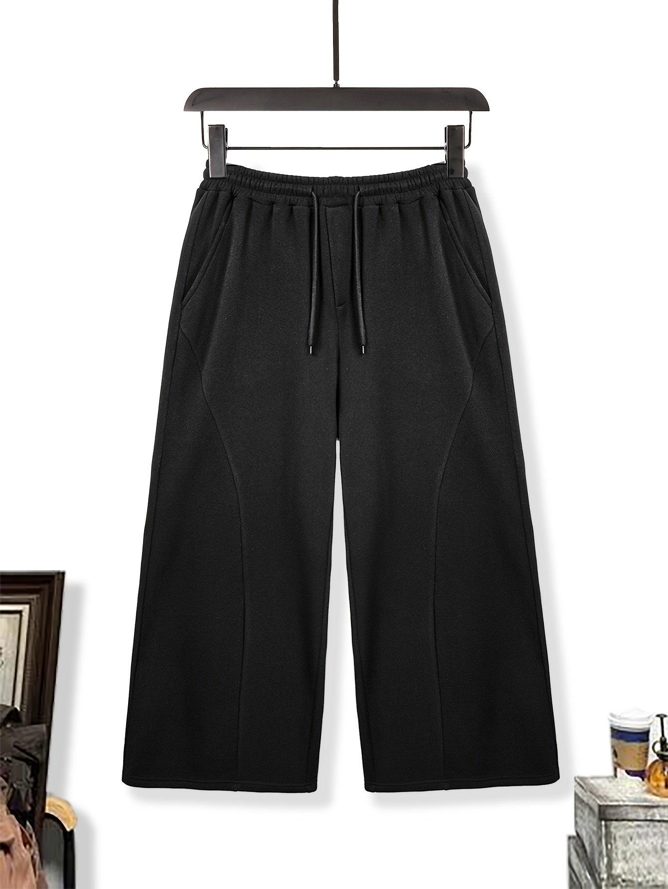 Erkaklar uchun keng qulay fitli sport shimlari, tasodifiy sport kiyimlari uchun ideal.