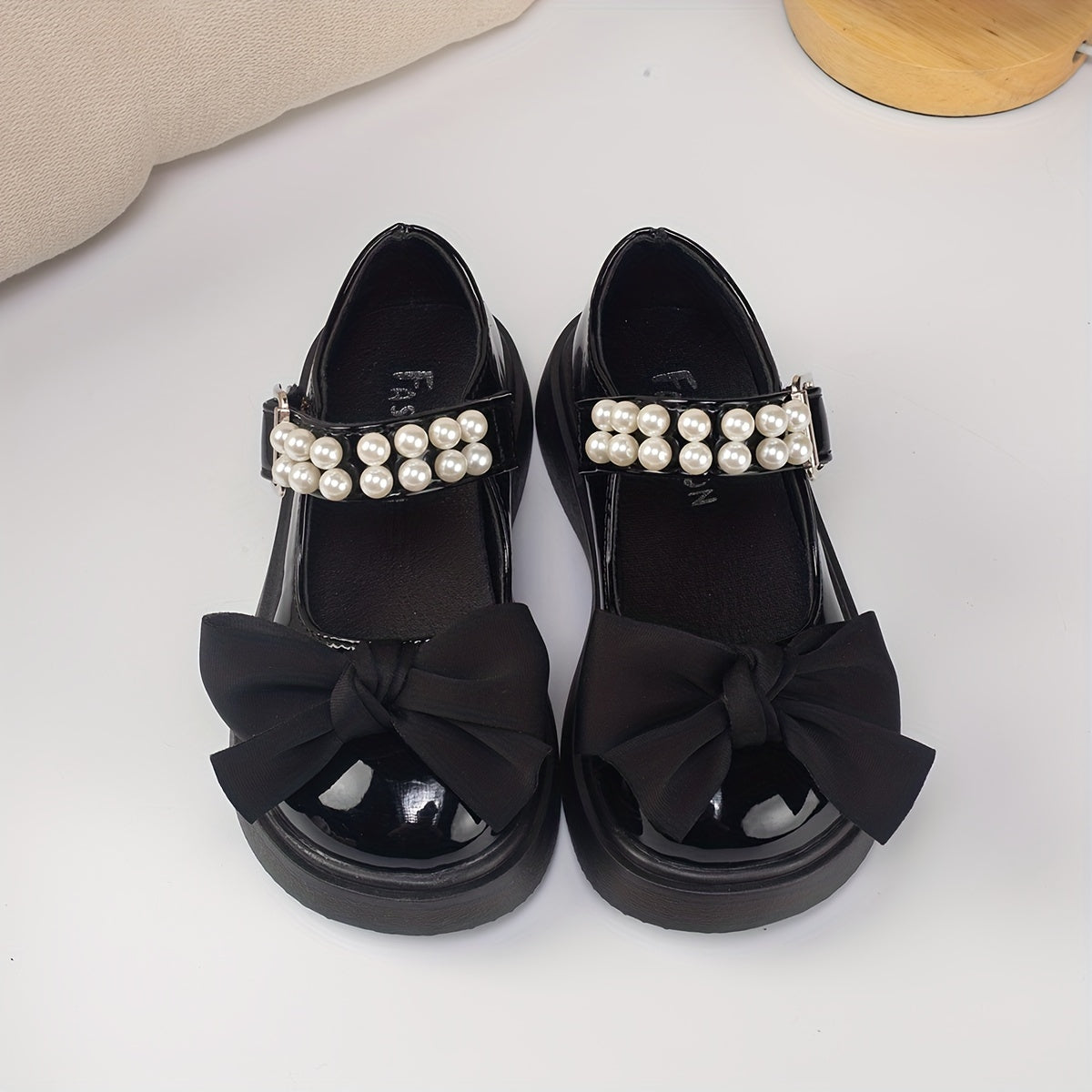 Girls' Mary Jane Shoes Beaded Bowknot Lightweight Dress Shoes for Parties and Weddings