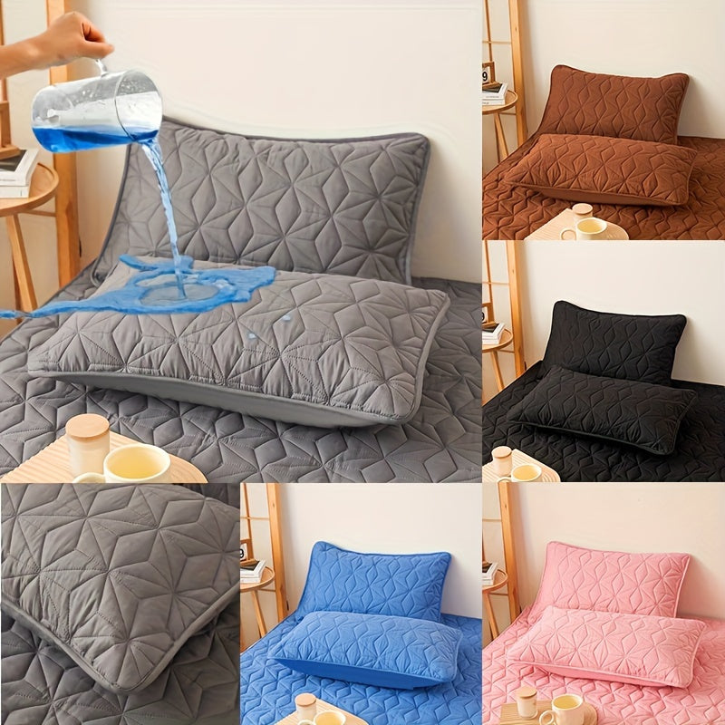 Set of 2 Breathable Waterproof Pillowcases 48x74 cm Soft and Absorbent