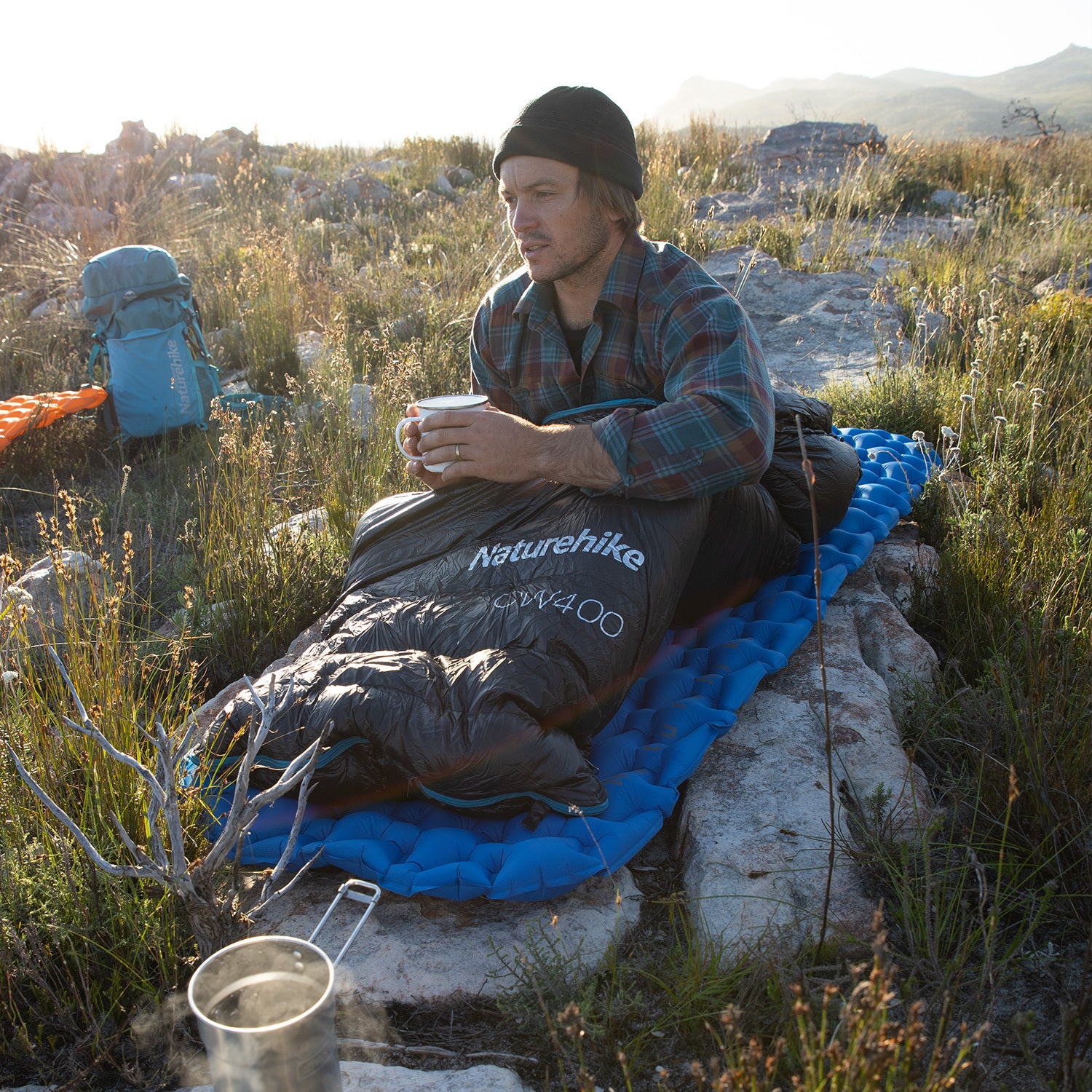 Naturehike Ultra-Light Goose Down Sleeping Bags qishki lagerda eng yuqori qulaylikni ta'minlaydi.