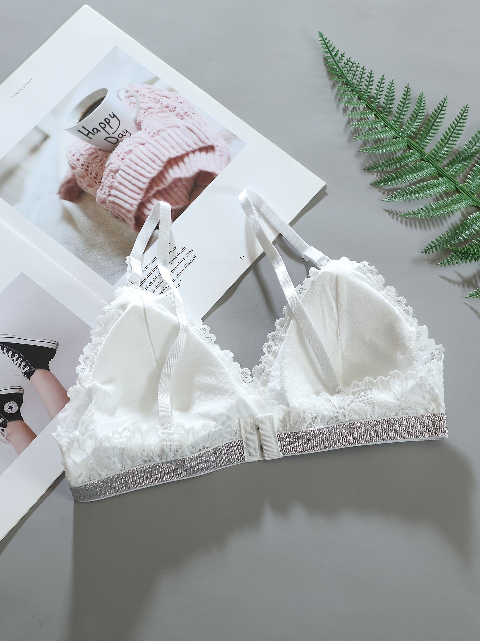 Women's Lace Sexy Bra and Brief Set with Seamless Thong