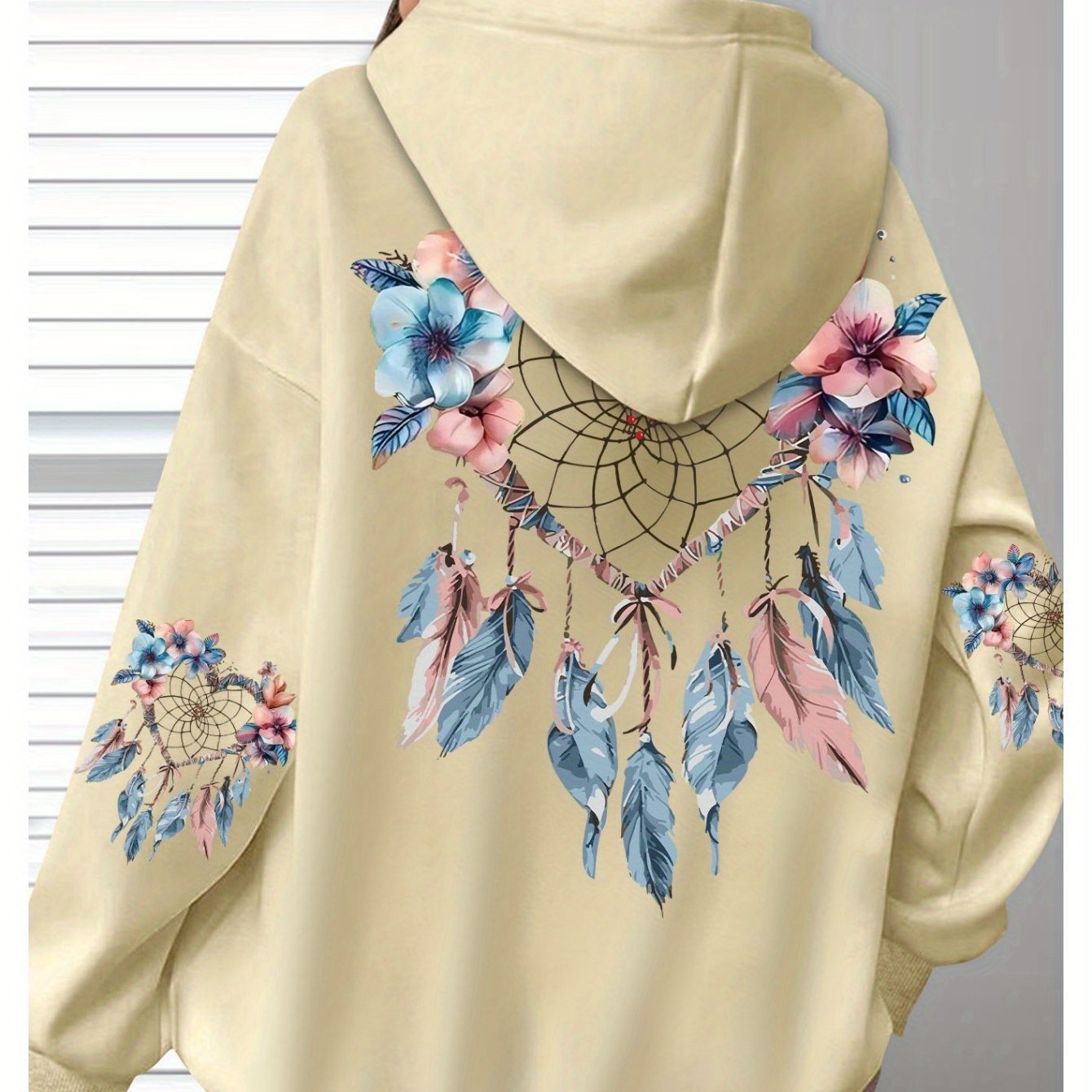 Толстовка женская с цветочным принтом, длинные рукава, черная с карманами, размер плюс