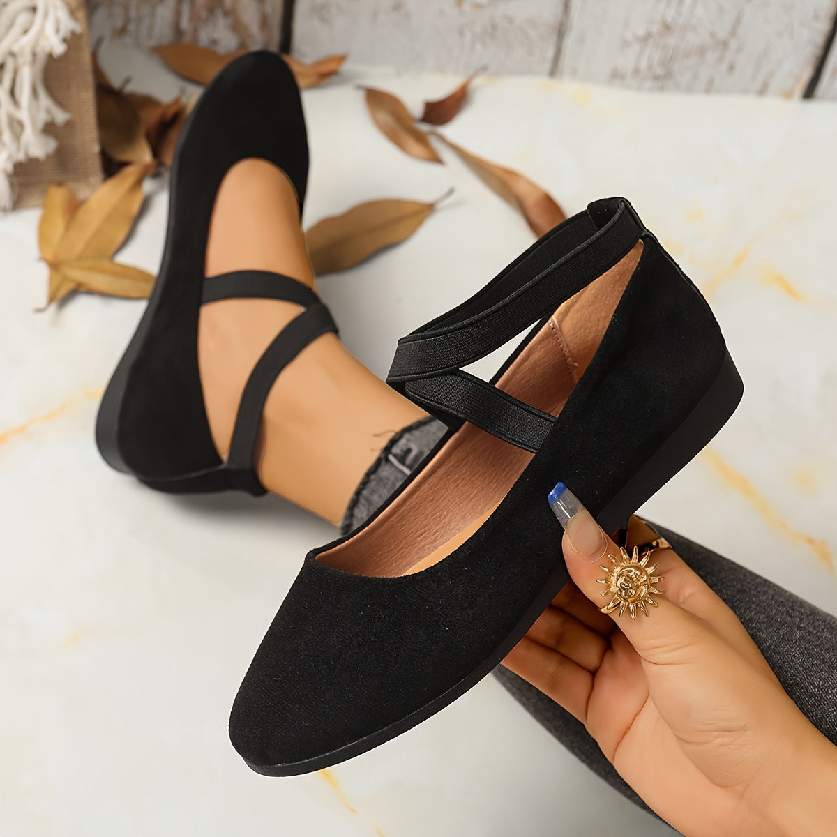 Women Vintage Slip-On Ballet Flats, Soft Fabric, Round Toe, All-Season