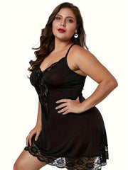 Plus Size Women Loose Deep V Lace Nightgown with Contrast Detailing