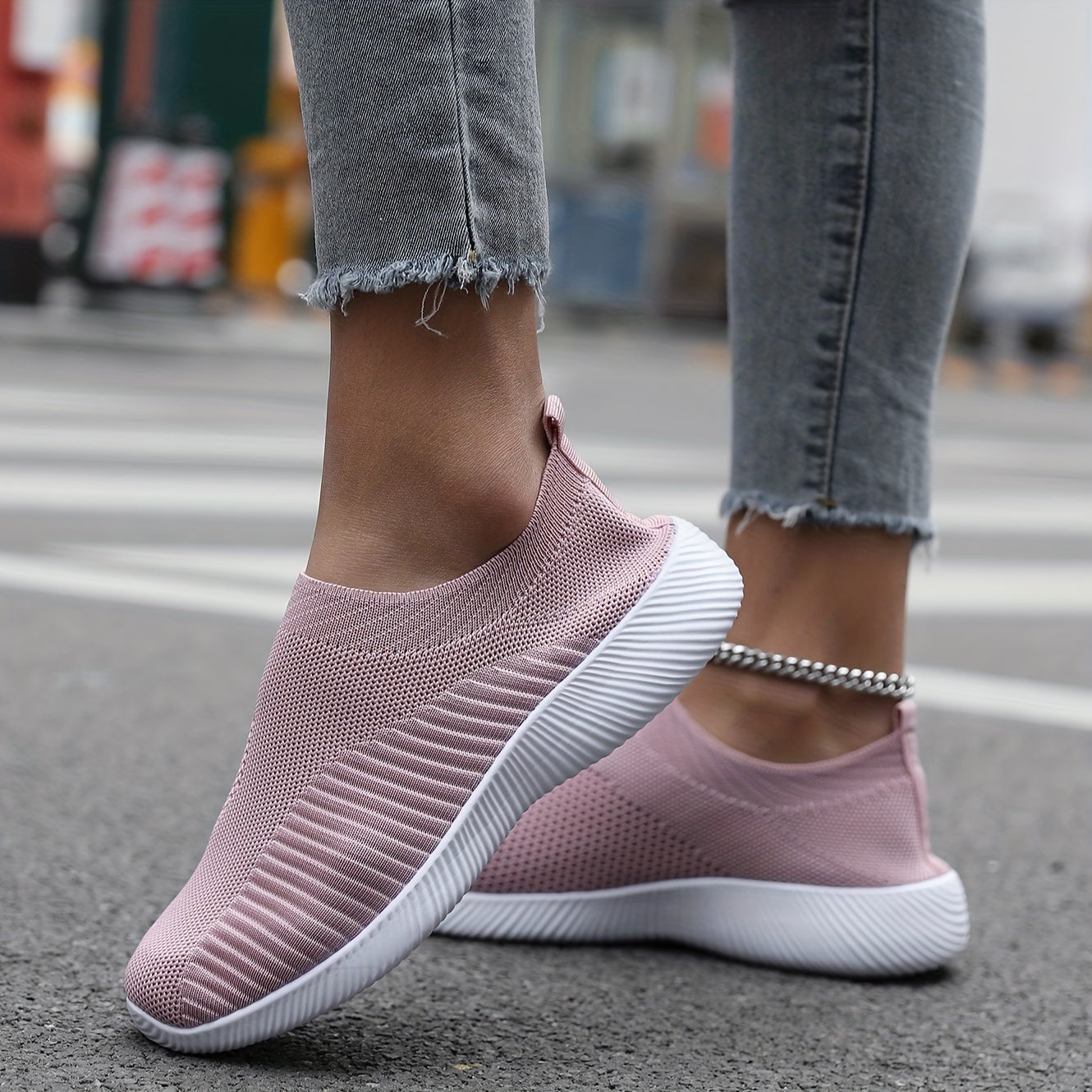 Ayollar uchun nafas oladigan slip-on sport poyabzali mato yuqori EVA taglik bilan, kundalik va barcha mavsum uchun