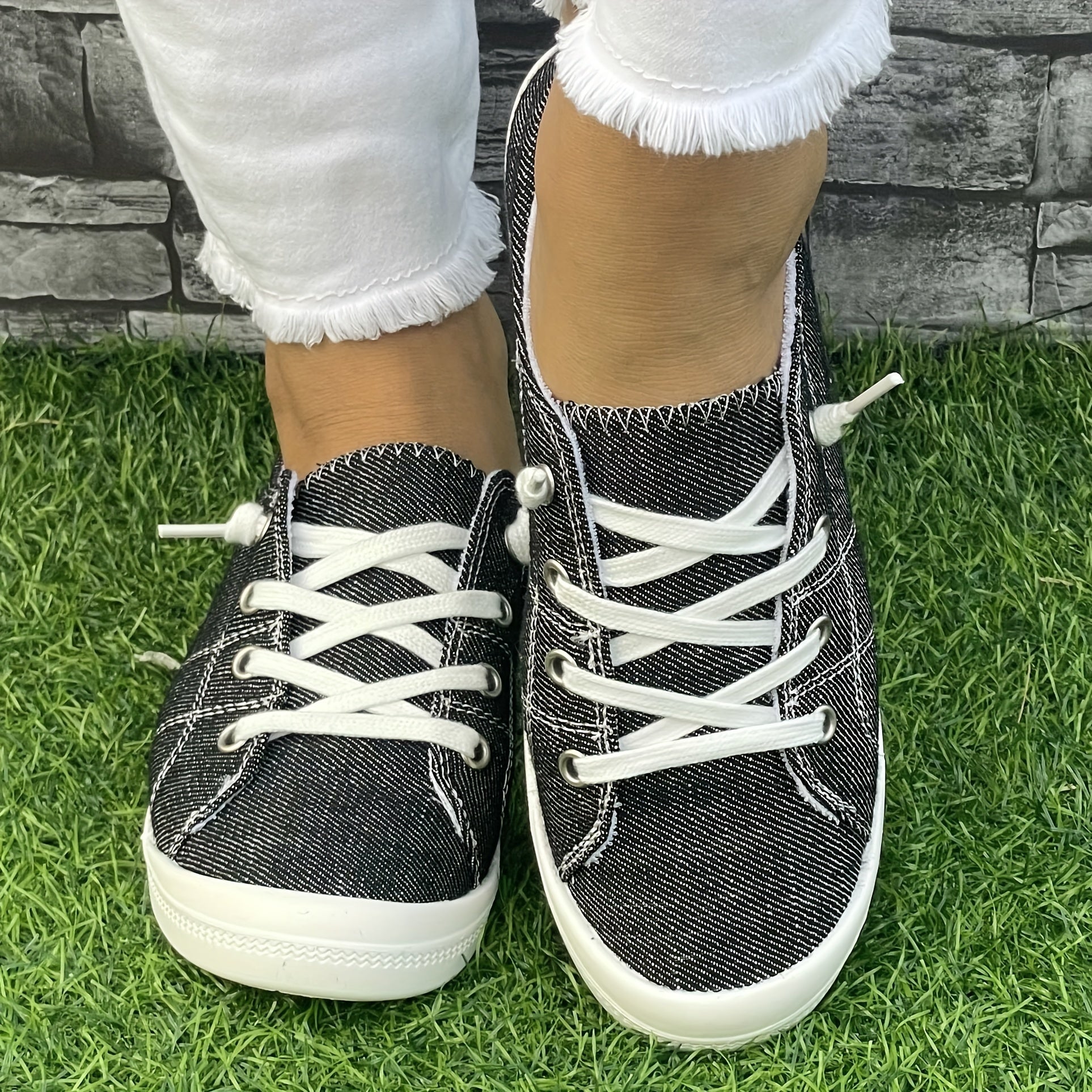 Women's Casual Solid Color Fabric Outdoor Work Shoes All-Season Lightweight