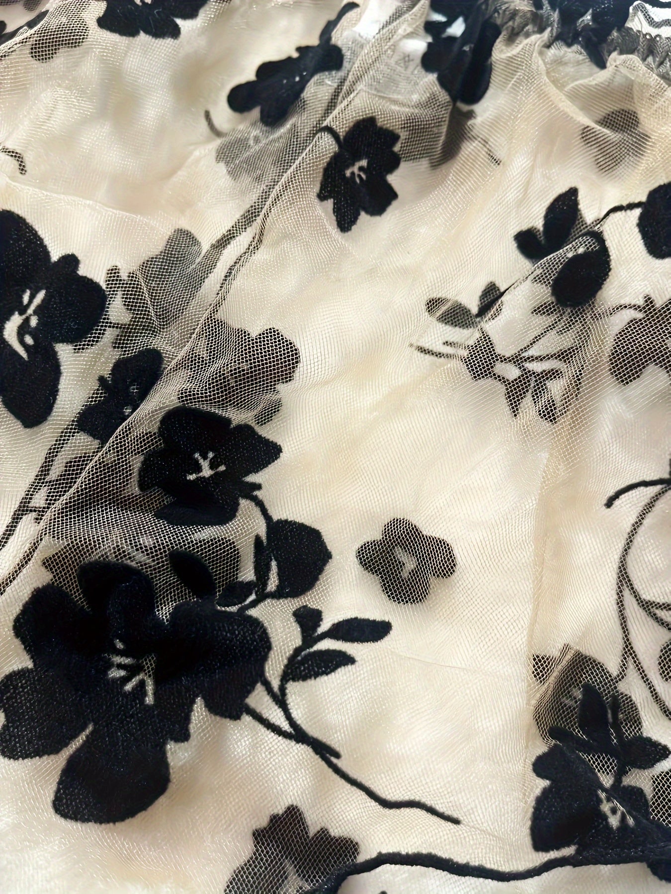 Women's Seductive Lace Lingerie Set with Adjustable Straps