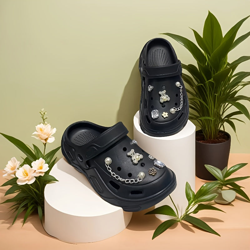 Ladies Summer Fashion Hole Shoes with Decorative Illustrations and Interchangeable Accessories