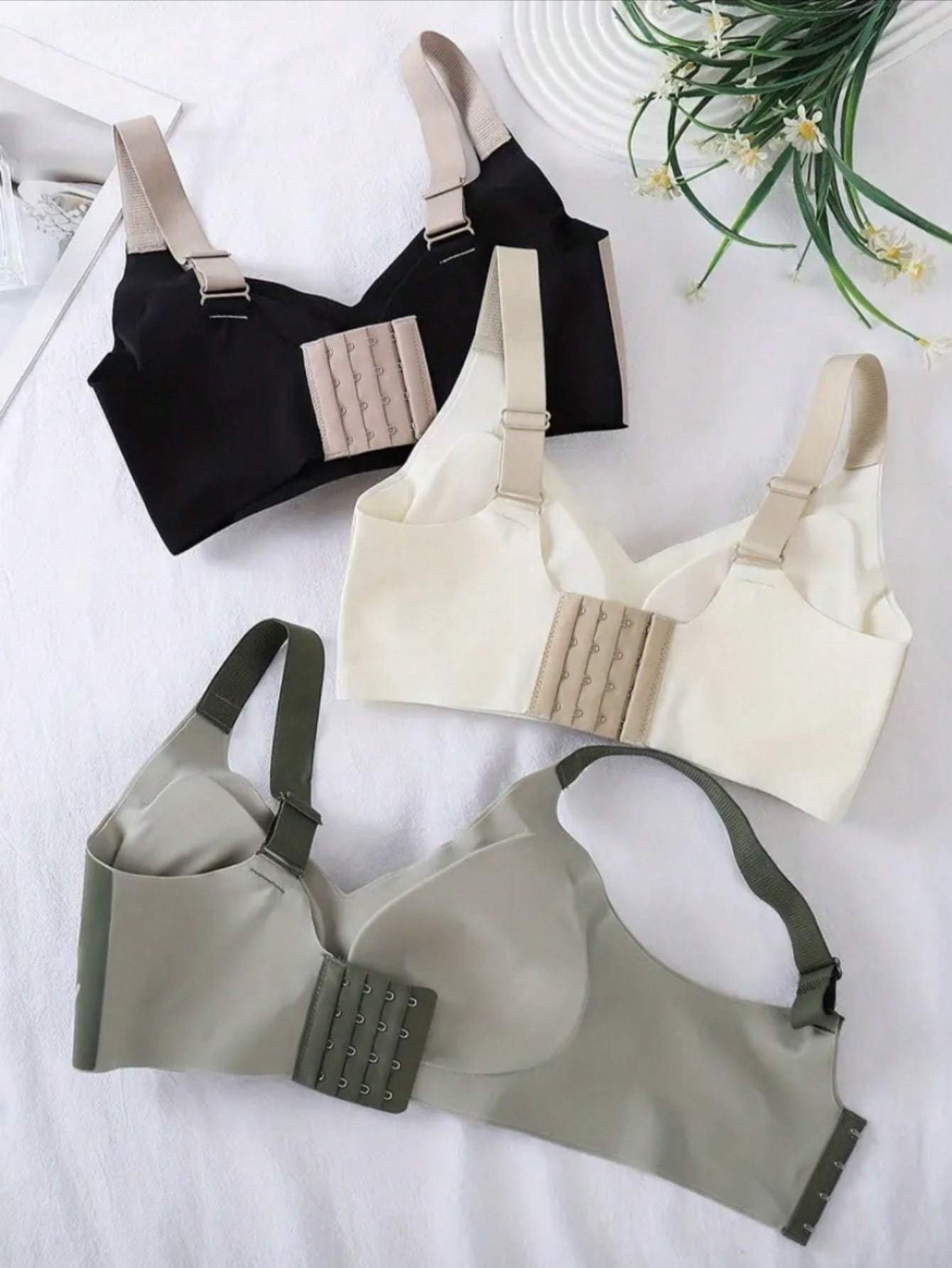 Women's Seamless Wireless Light Support V-Neck Bras 3-Pack Soft Padded Nylon