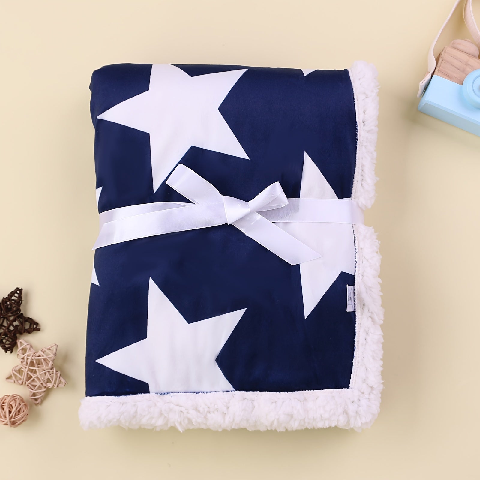 Double Layer Fleece Blanket for Strollers with Cartoon Print for Autumn Winter