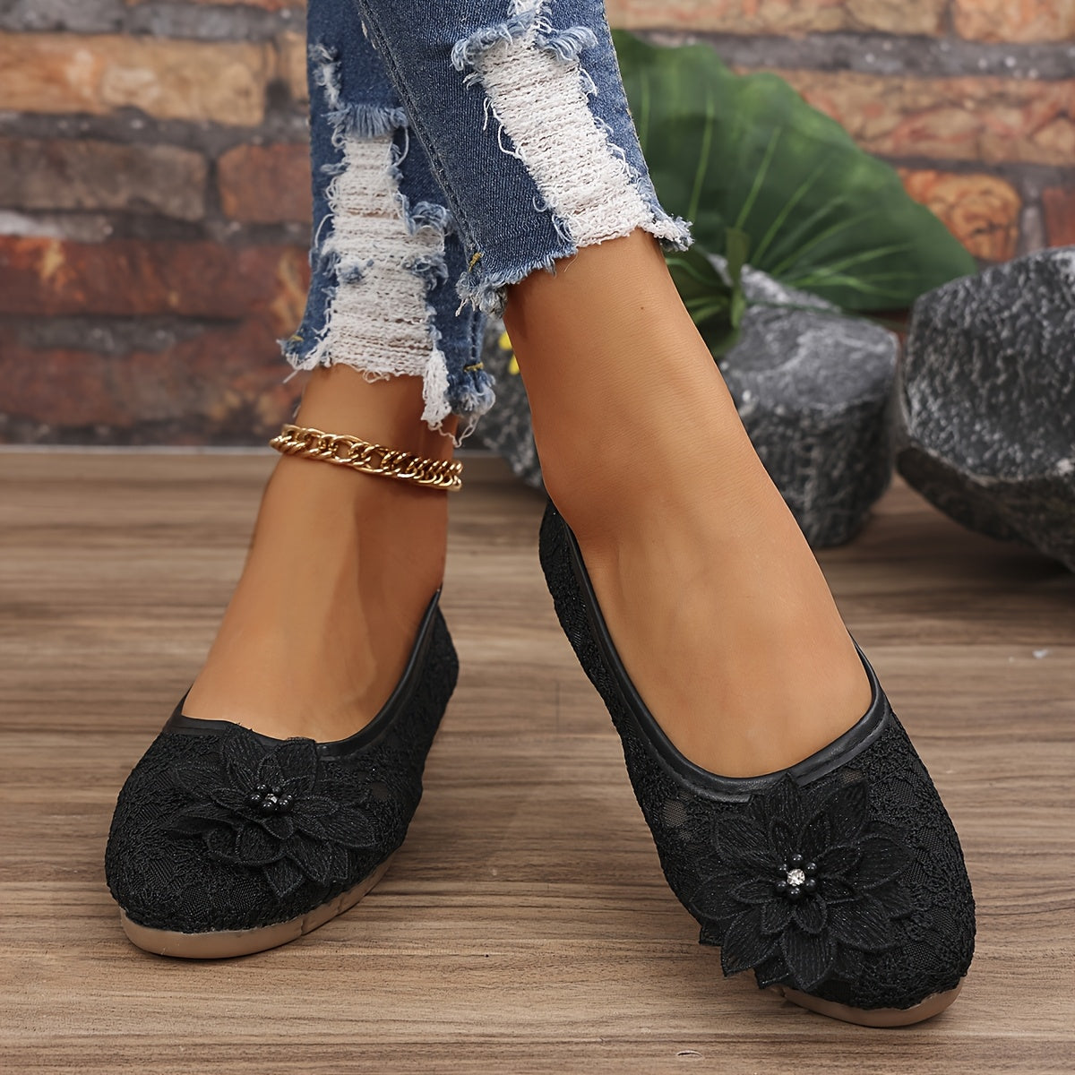 Women's Lace Ballet Flats Breathable Soft Sole Slip-On Shoes