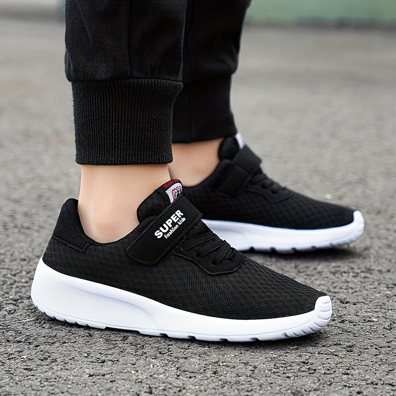 Qizlar uchun 14 yoshgacha bo'lgan vintage uslubidagi havo o'tkazuvchi krossovkalar, to'qimachilik detali, pastki qismi, ilgich va lenta yopilishi, dumaloq barmoq, engil EVA taglik, mato ichki qismi va astar bilan. Quruq parvarish.