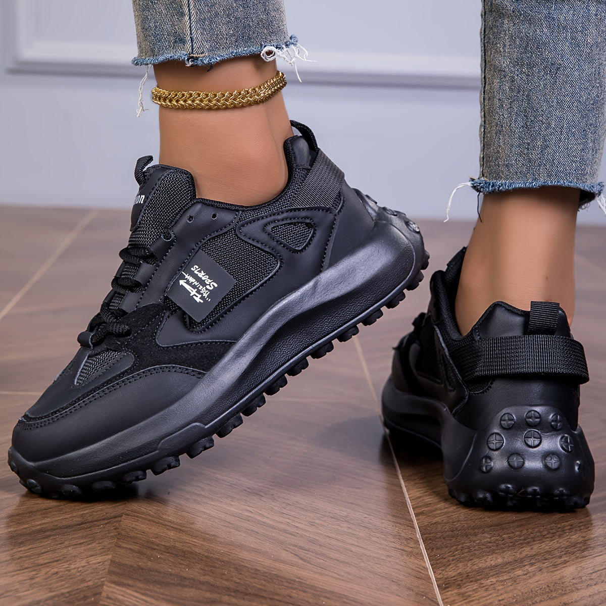 Women's Casual Low Top Lace Up Running Shoes Solid Color Fabric Sole All-Season