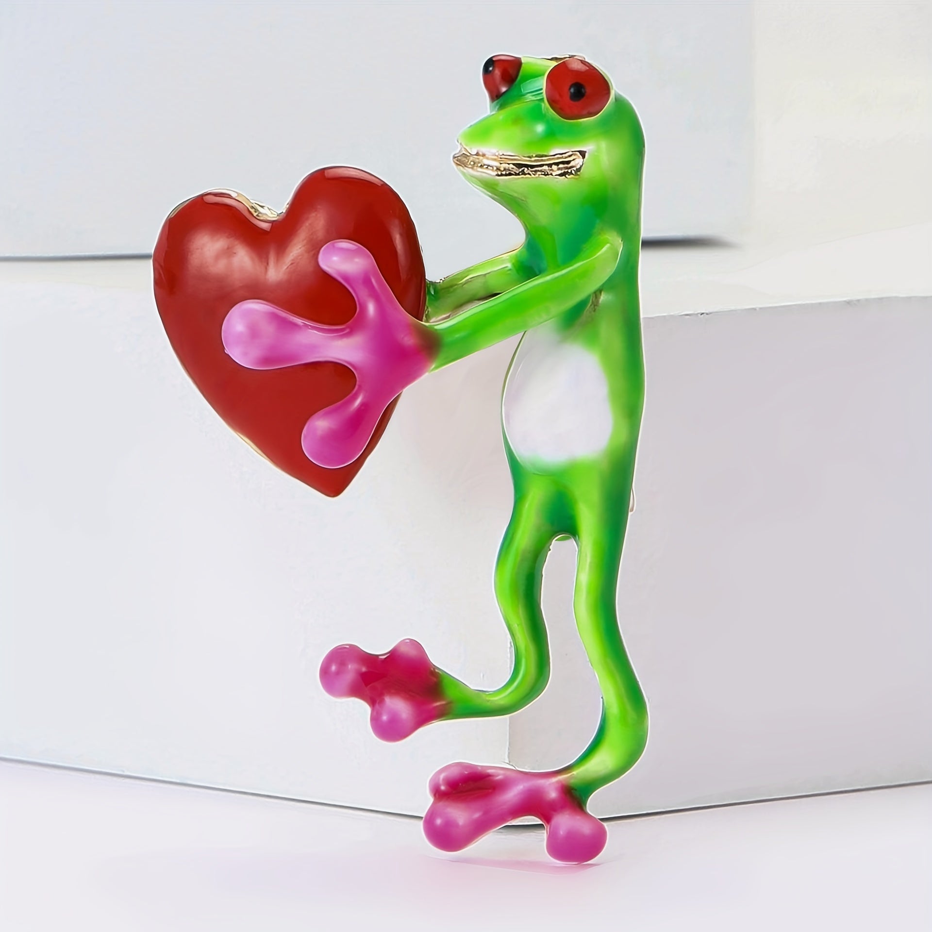 Unisex Enamel Heart Frog Brooch Alloy Irregular Shape Fashion Accessory