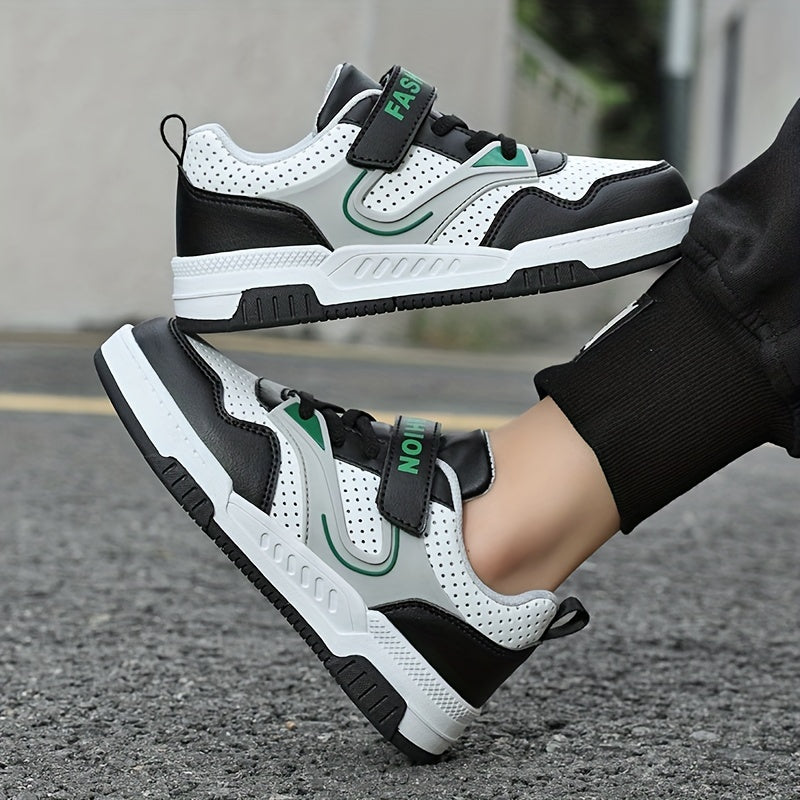 Yoshlar uchun pastki krossovkalar, yopiq va ochiq yopishqoq, nafas oladigan teshikli barmoq qutisi, qora/oq/yashil ranglar, ushlash va chidamlilik uchun TPR taglik, yumshoq mato astar, yugurish uchun ideal.