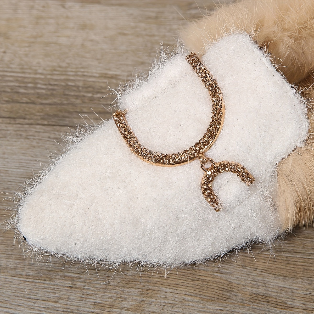 Zapatos planos femeninos de felpa con punta afilada y slip-on estilo Mary Jane con forro de piel sintética blanca