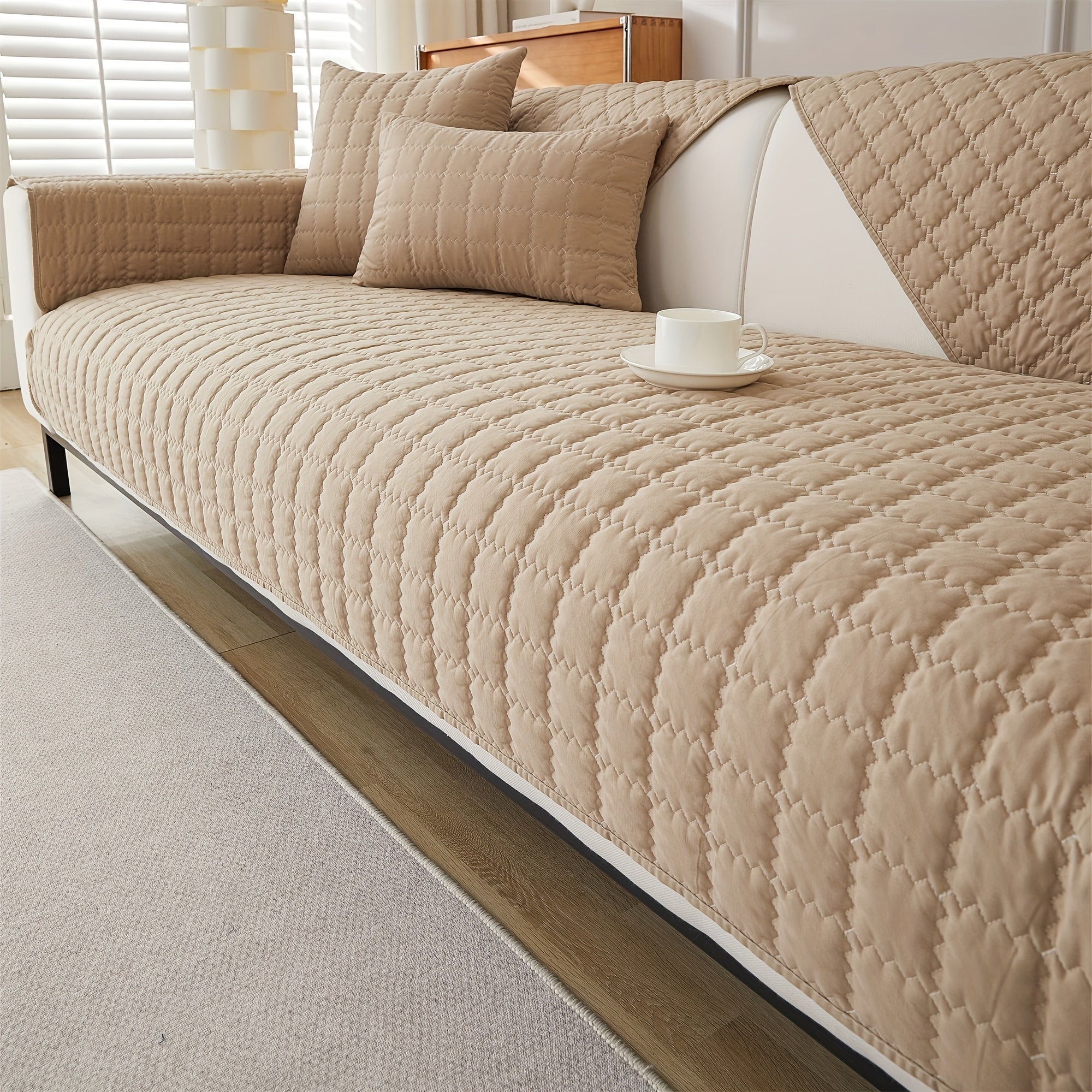 Современный минималистичный чехол для дивана в серо-бежевом ромбовидном узоре, подходит для домашних животных и стирается в машине, подходит для диванов, вмещающих от одного до четырех человек.