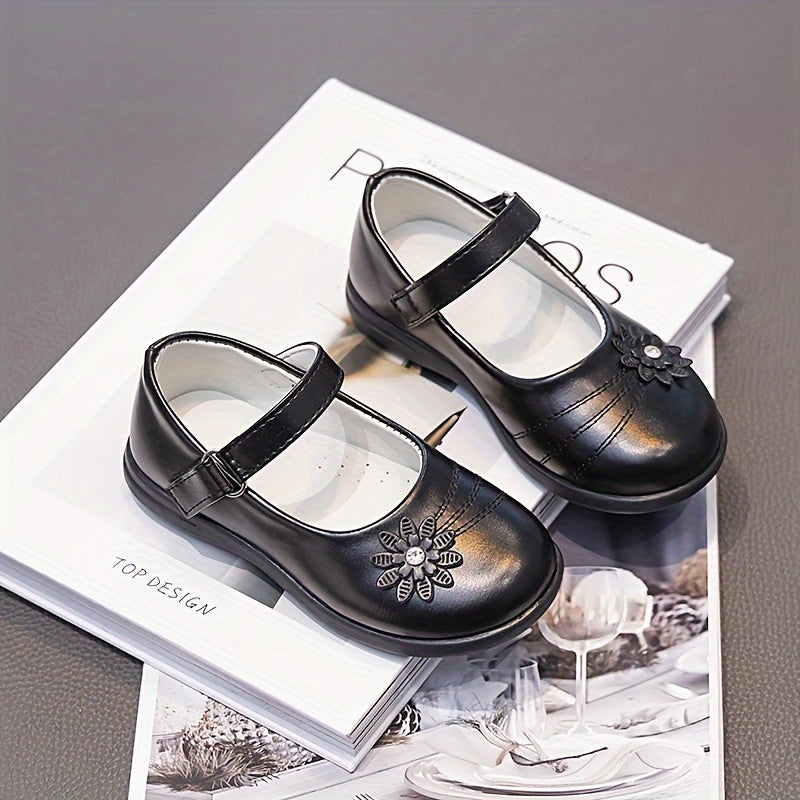 Qizlar uchun Preppy uslubidagi raqs poyabzallari, gullar bilan bezatilgan, yengil va sirpanmaydigan, chiqishlar va partiyalar uchun.